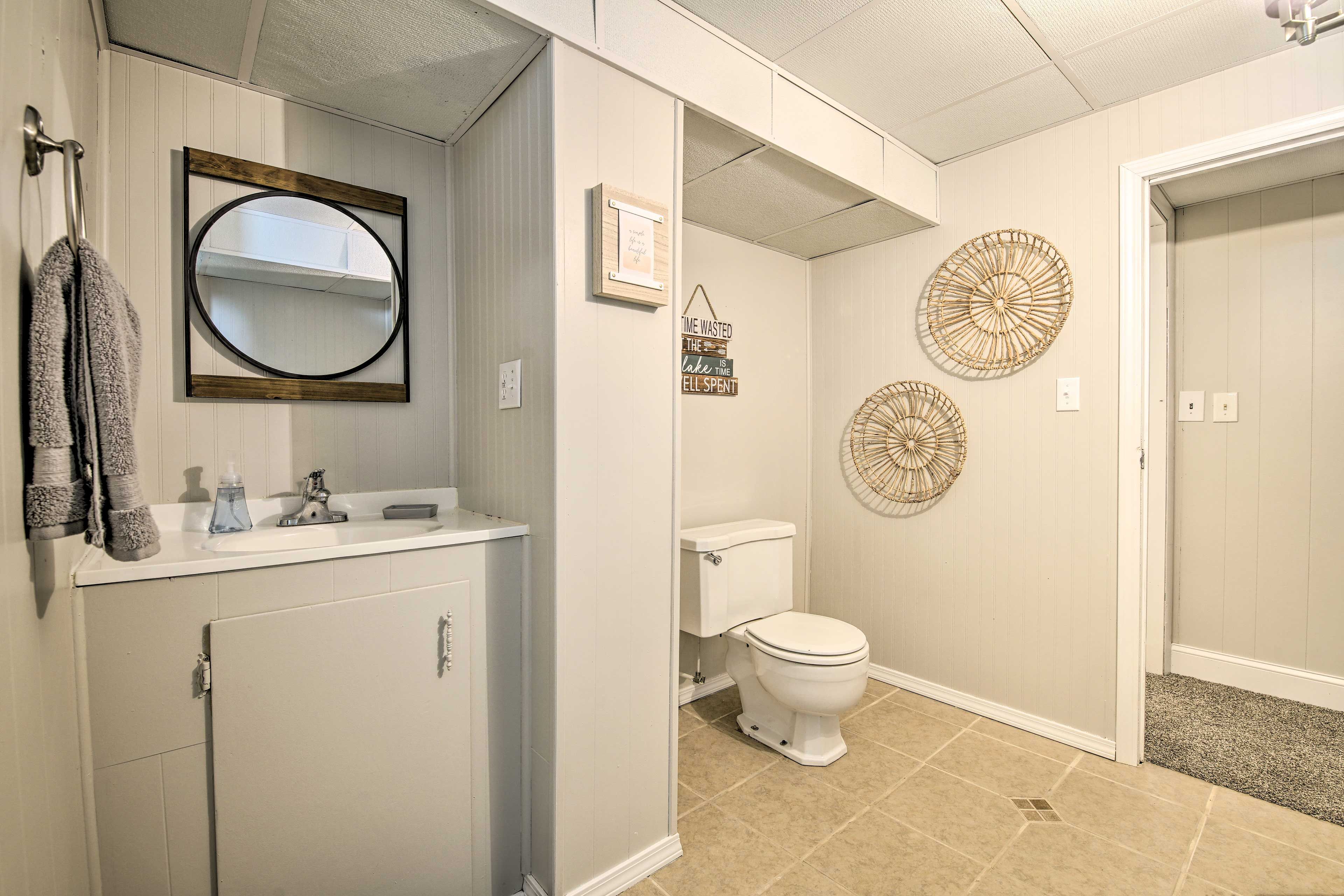 Full Bathroom