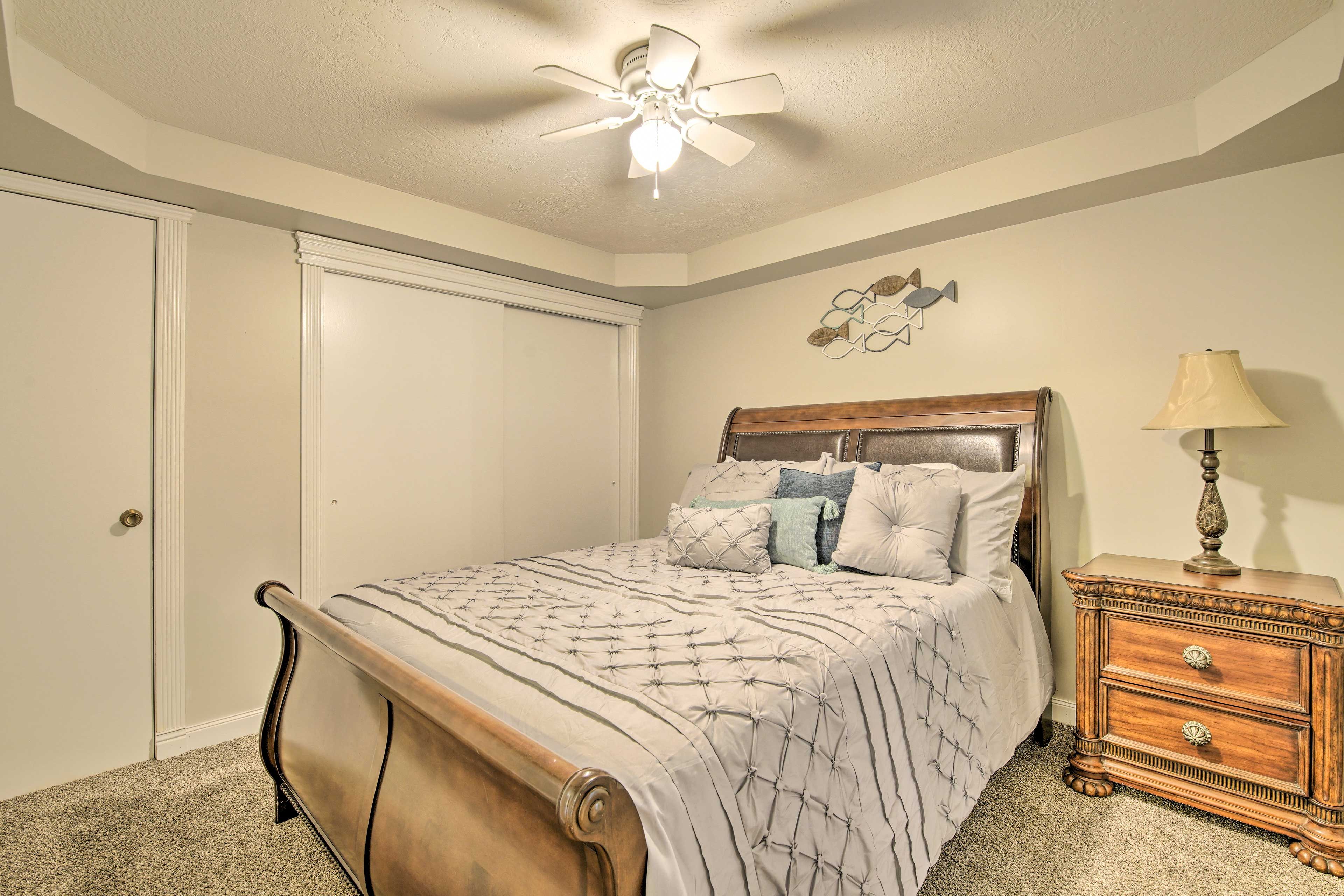 Bedroom 4 | Queen Bed | Lower Level