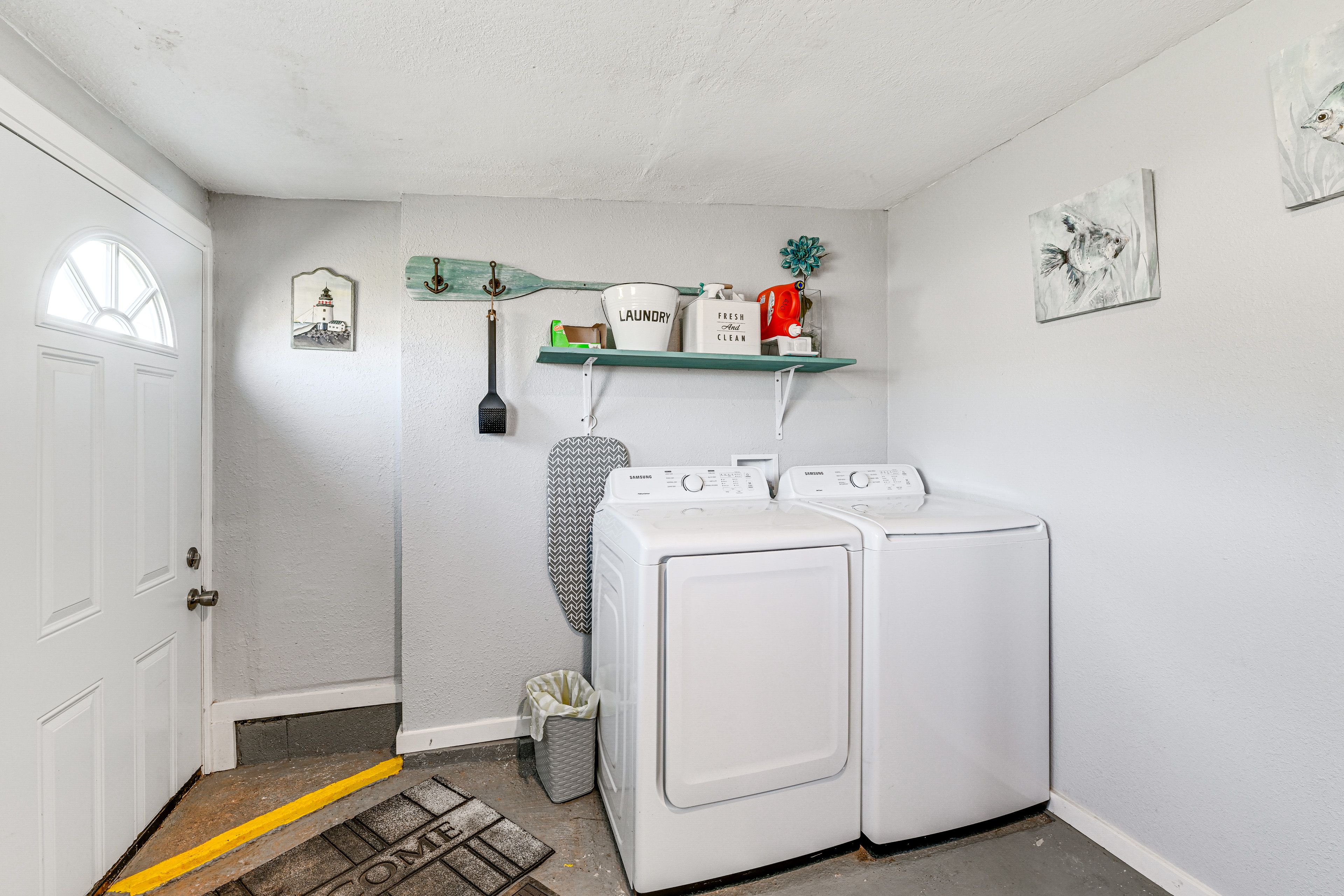 Laundry | Detergent Provided