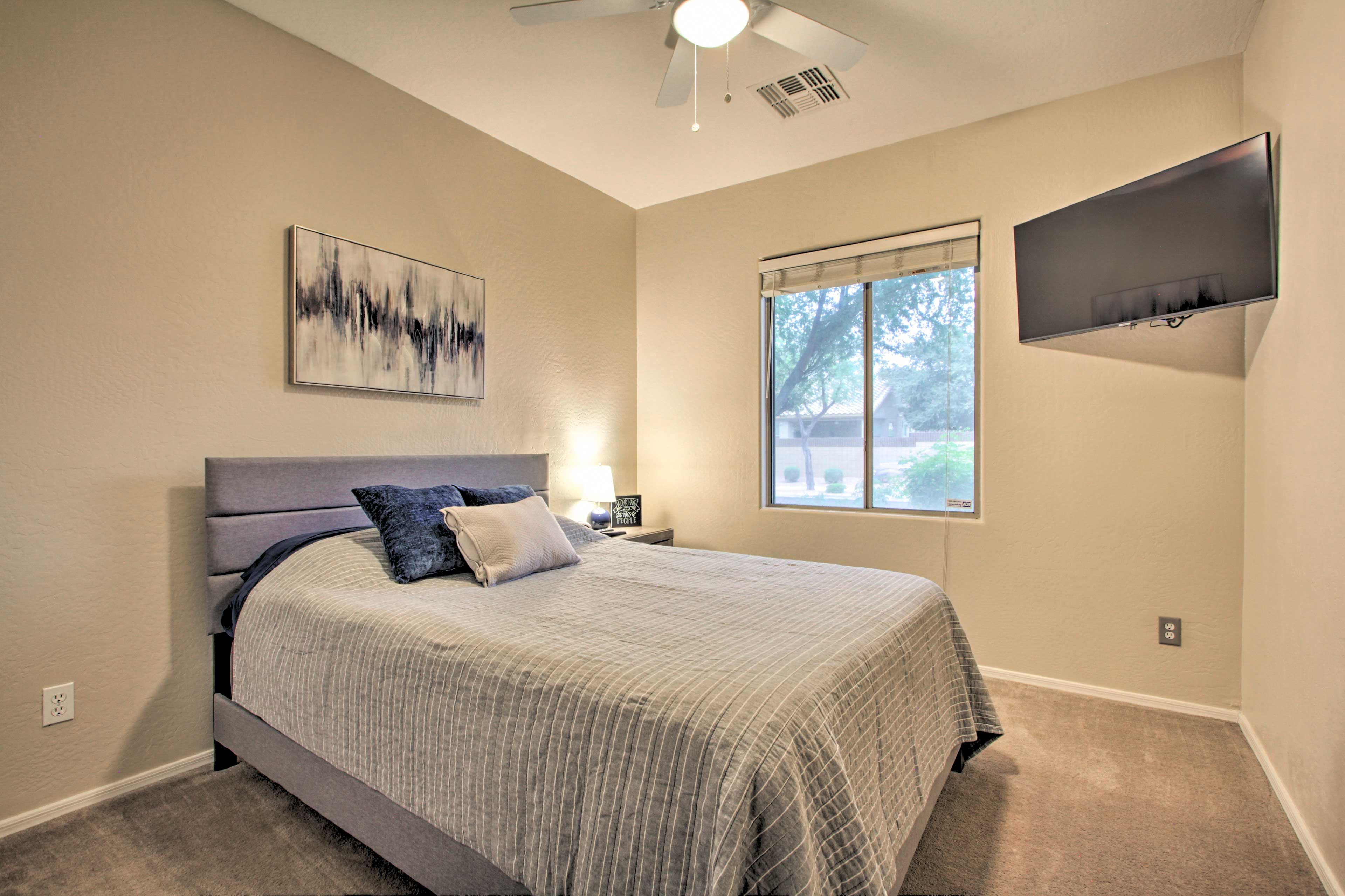 Bedroom 3 | Queen Bed | Smart TV