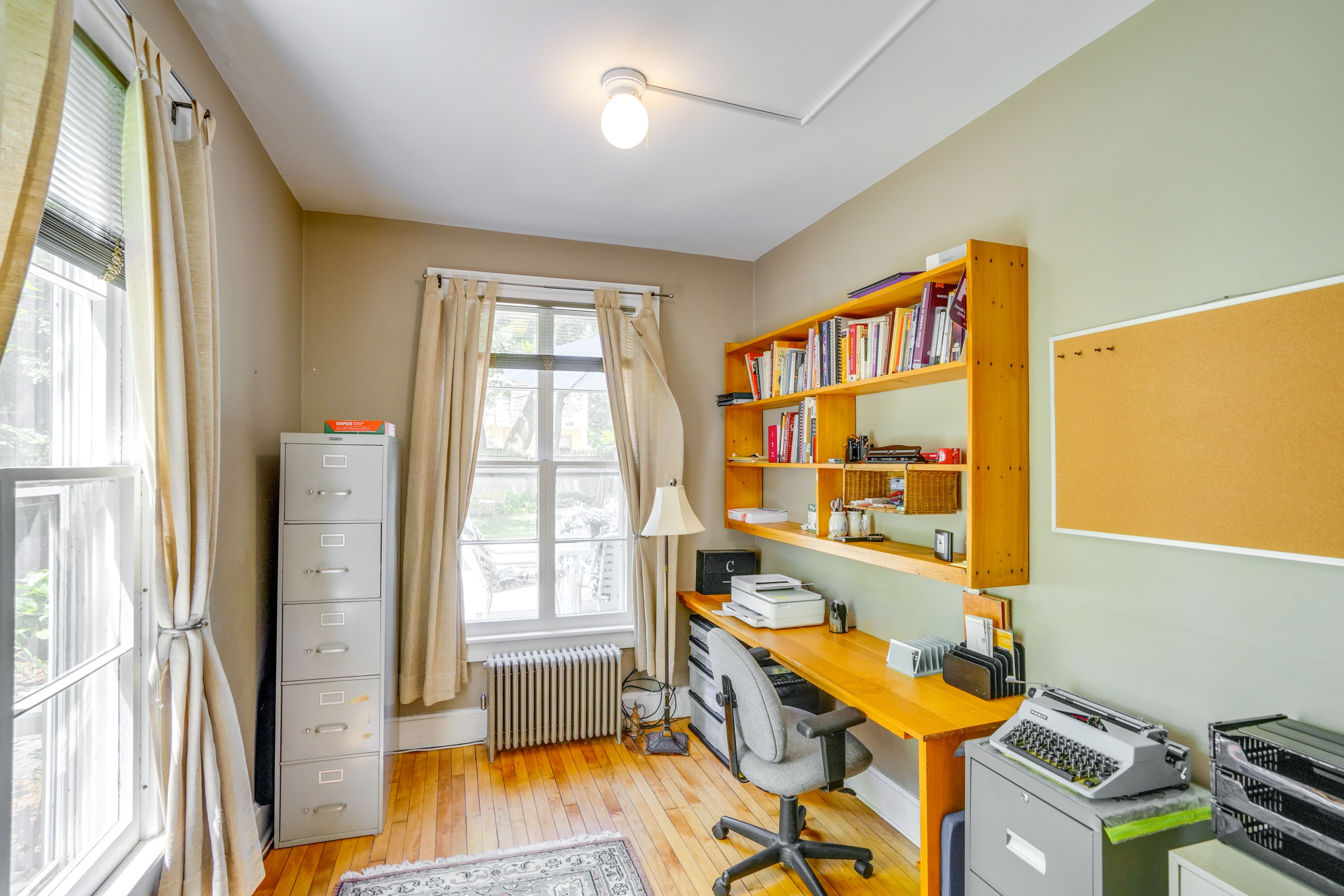 Office | 1st Floor | Desk Workspace