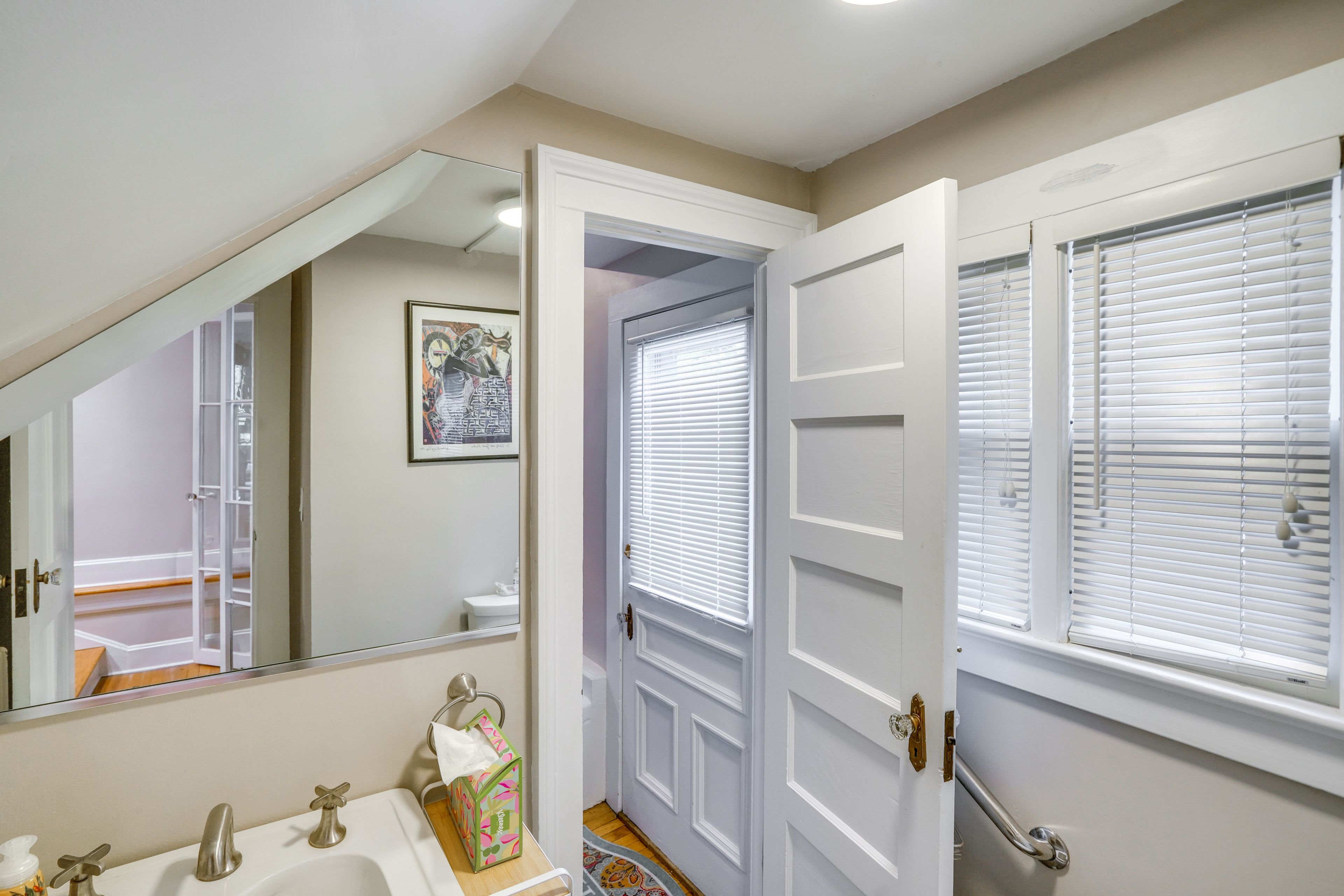 Half Bathroom | 1st Floor