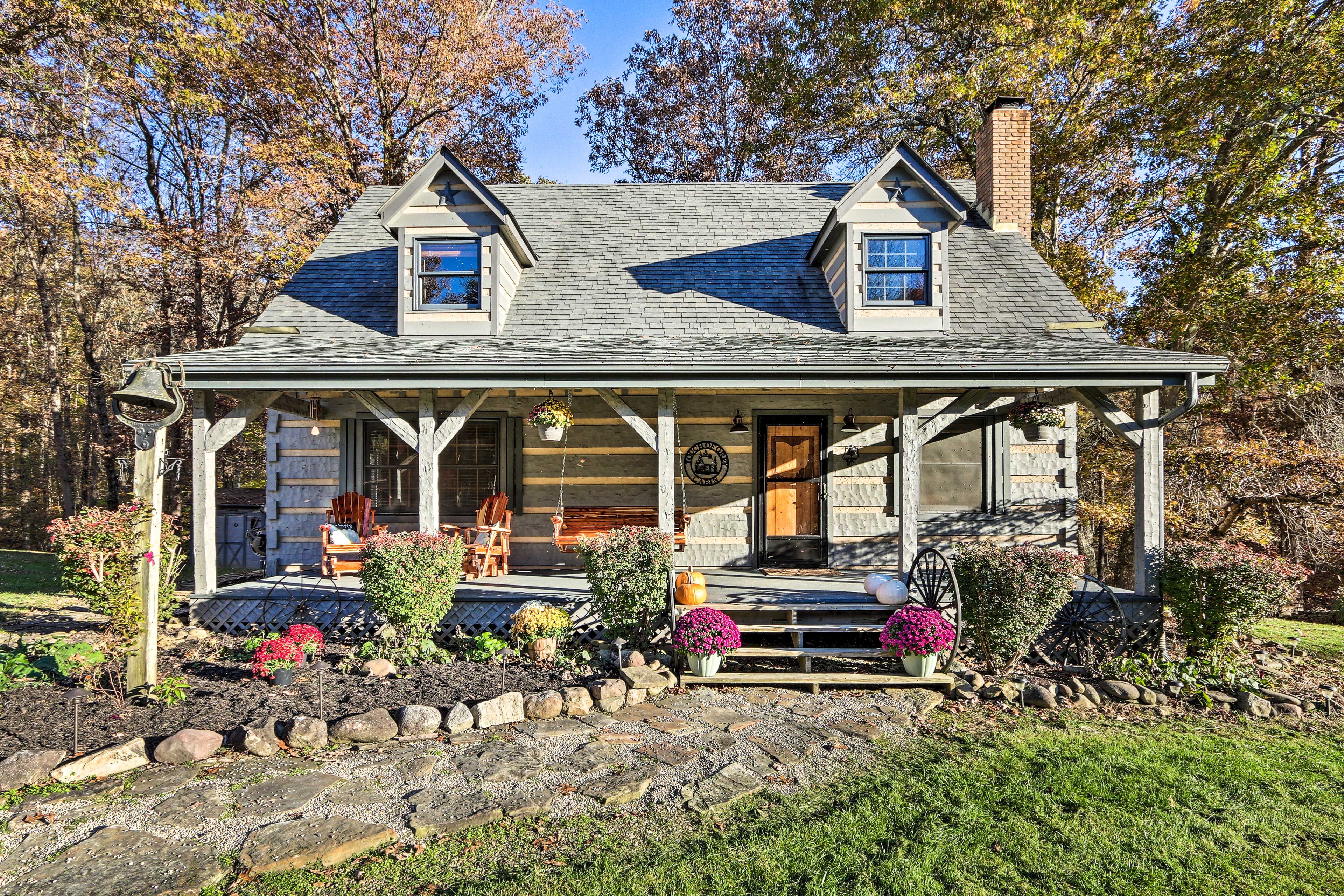 Exterior | Front Porch
