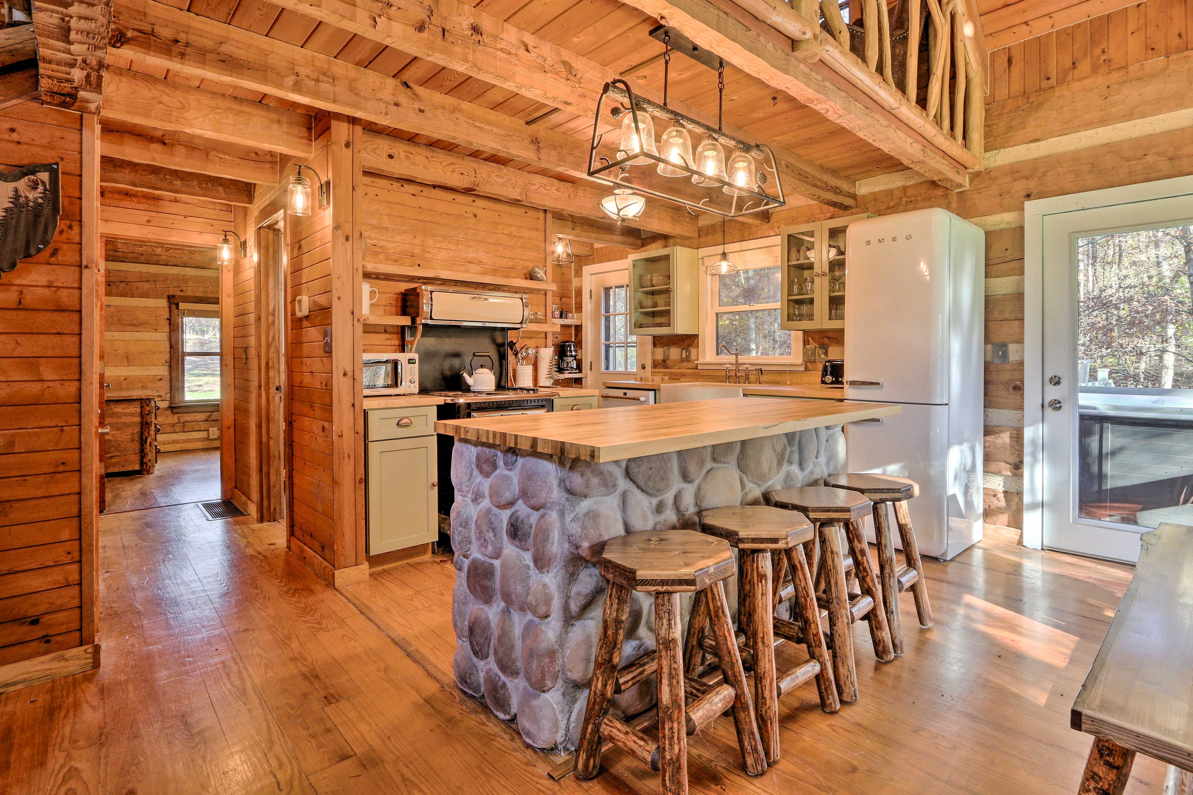 Fully Equipped Kitchen | Cooking Basics Provided