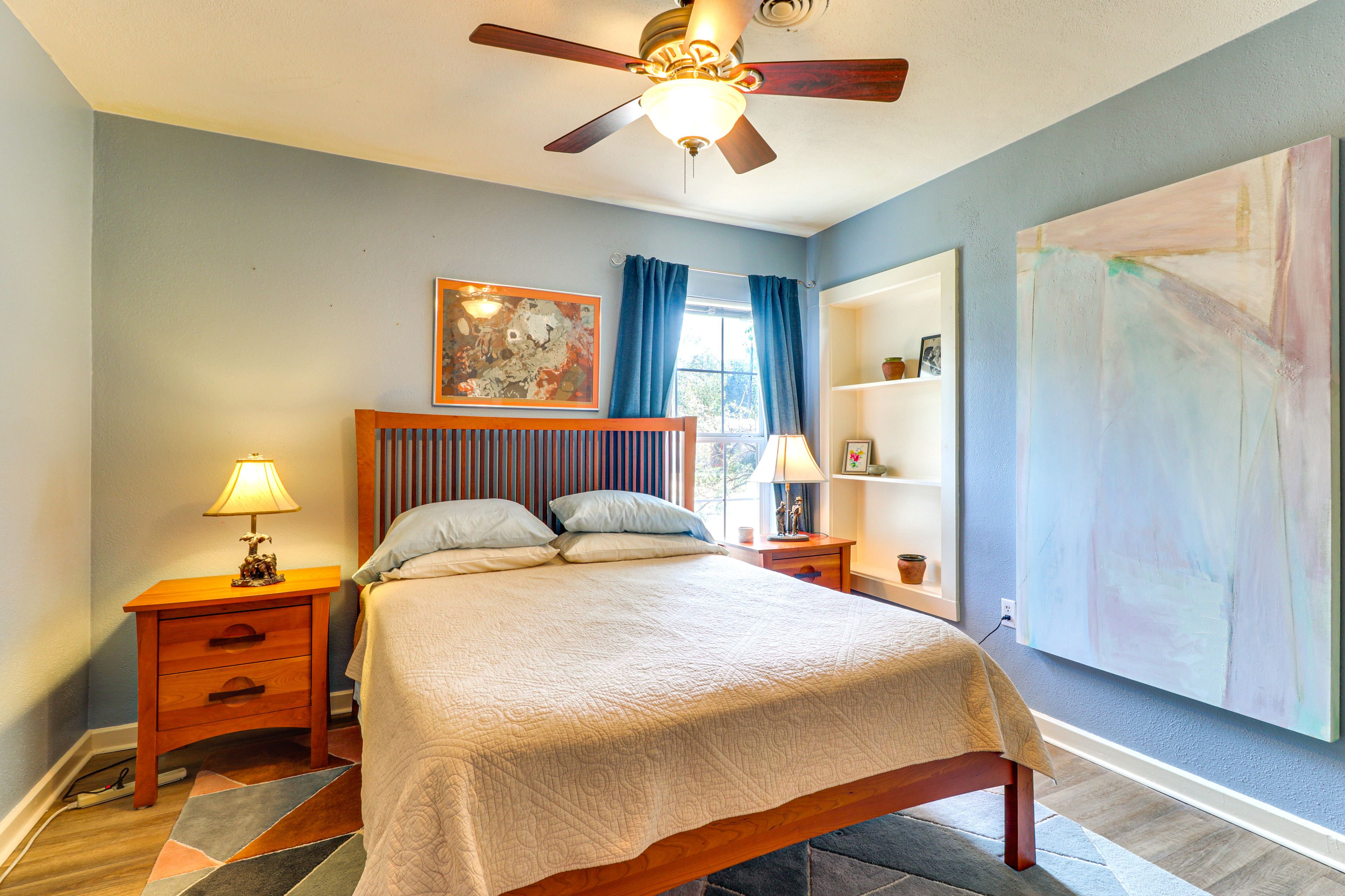 Bedroom 3 | Queen Bed