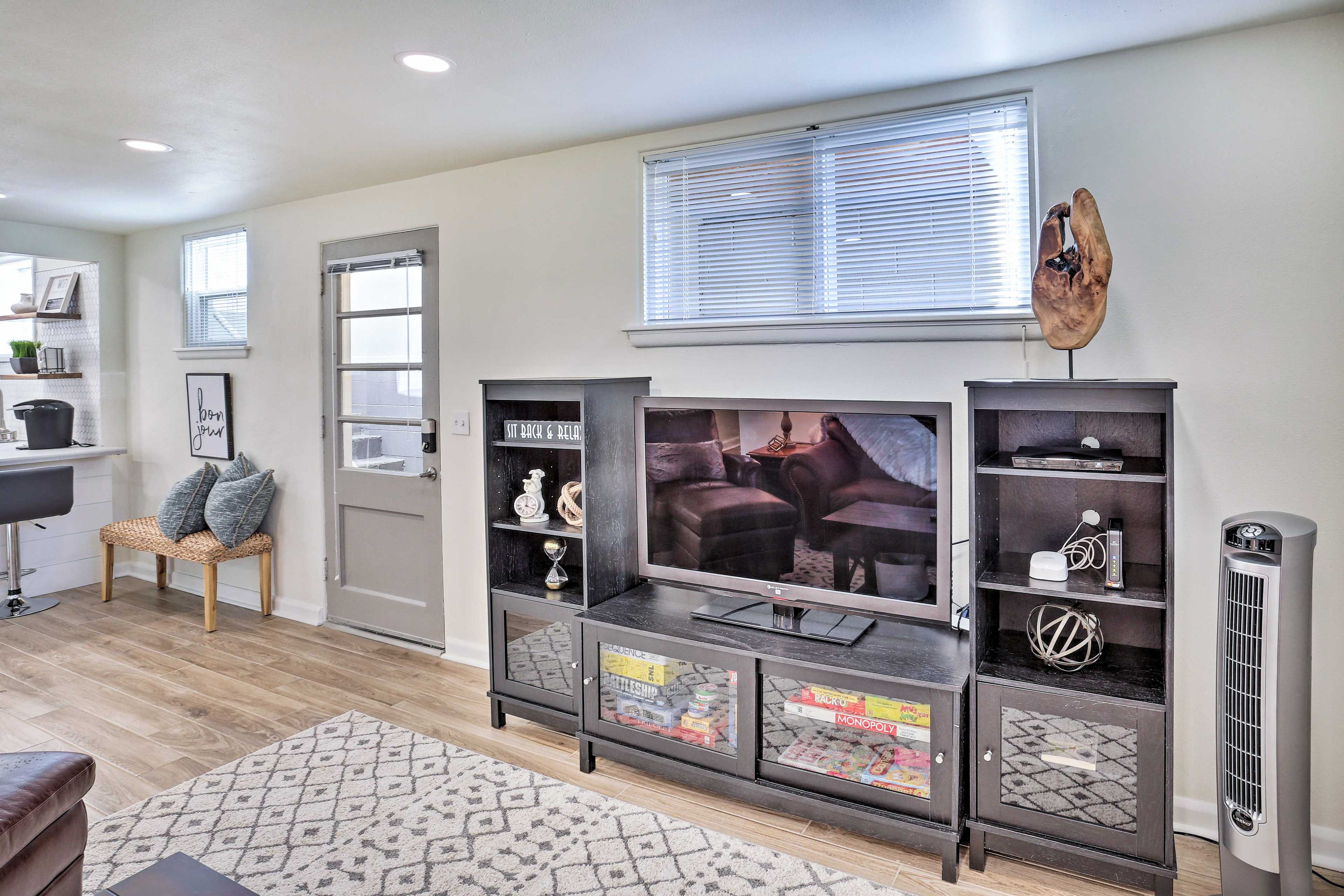 Living Room | Smart TV | Central Heating