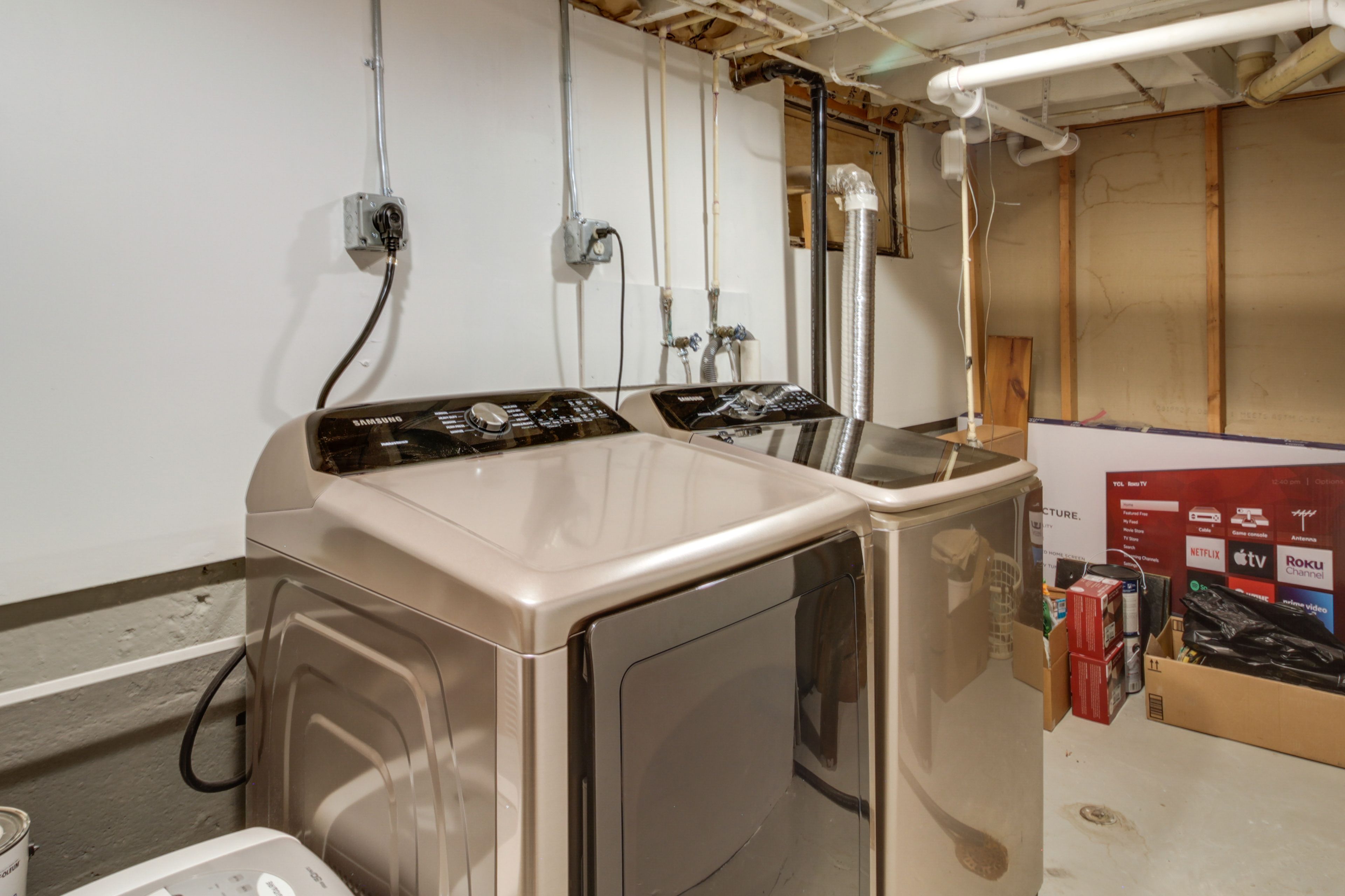 Laundry Room | Detergent Provided