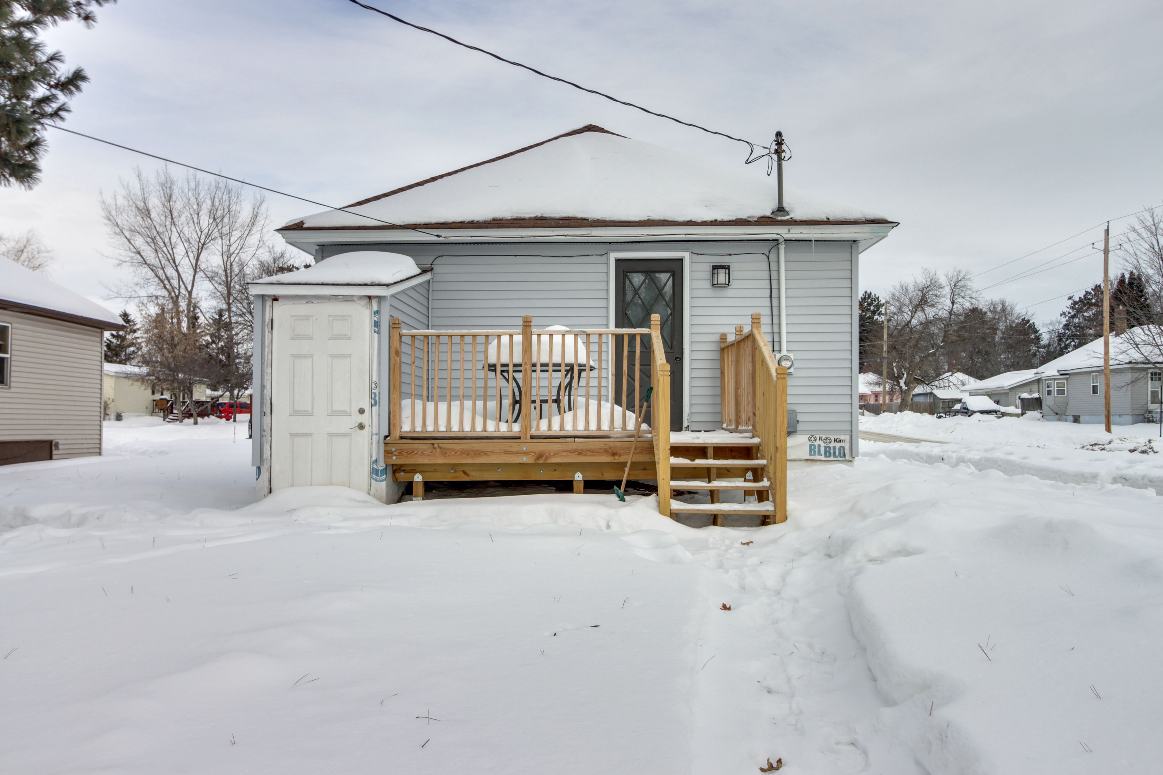 Property Exterior | Keyless Entry