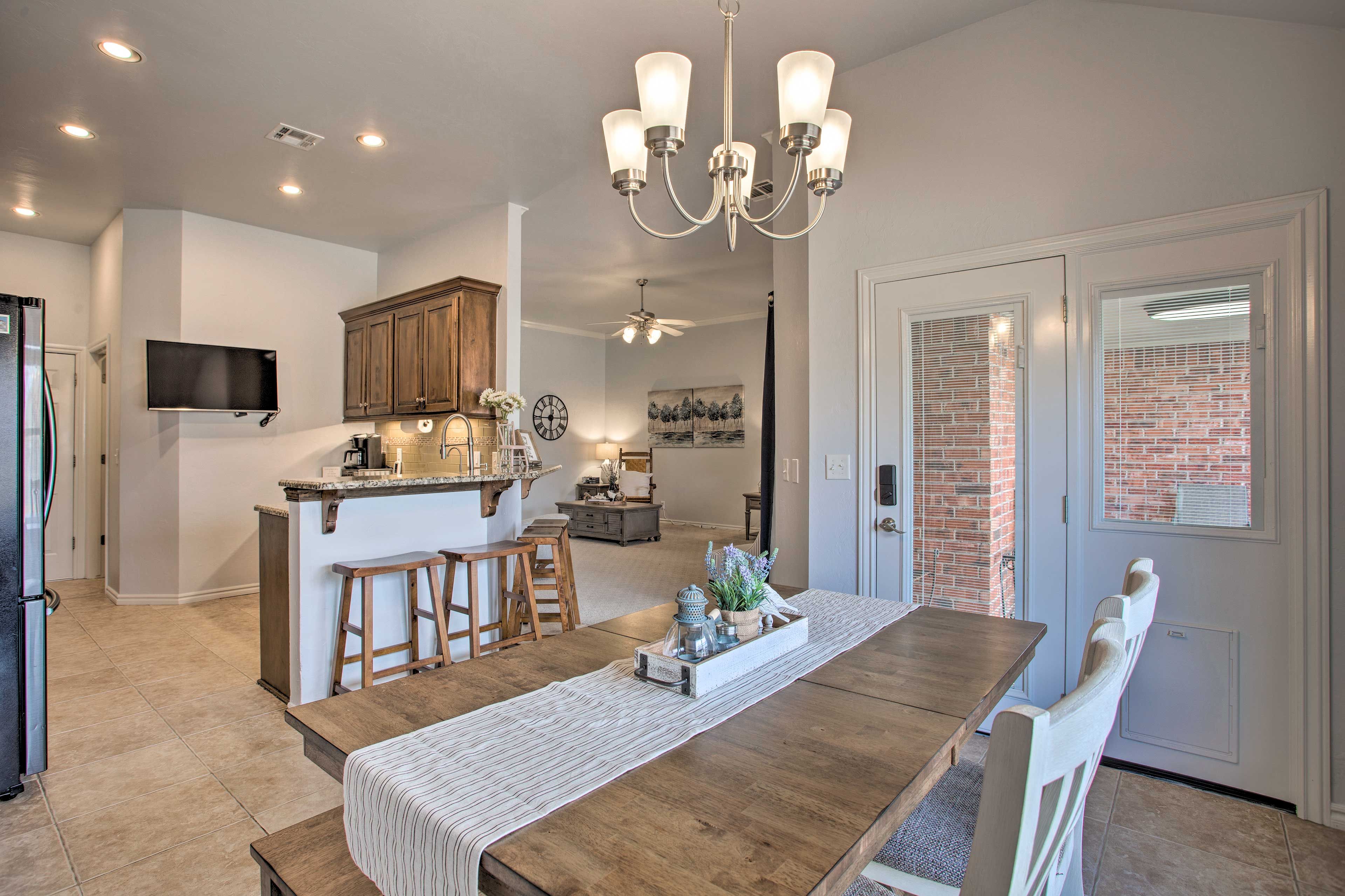 Dining Area | Access to Back Porch