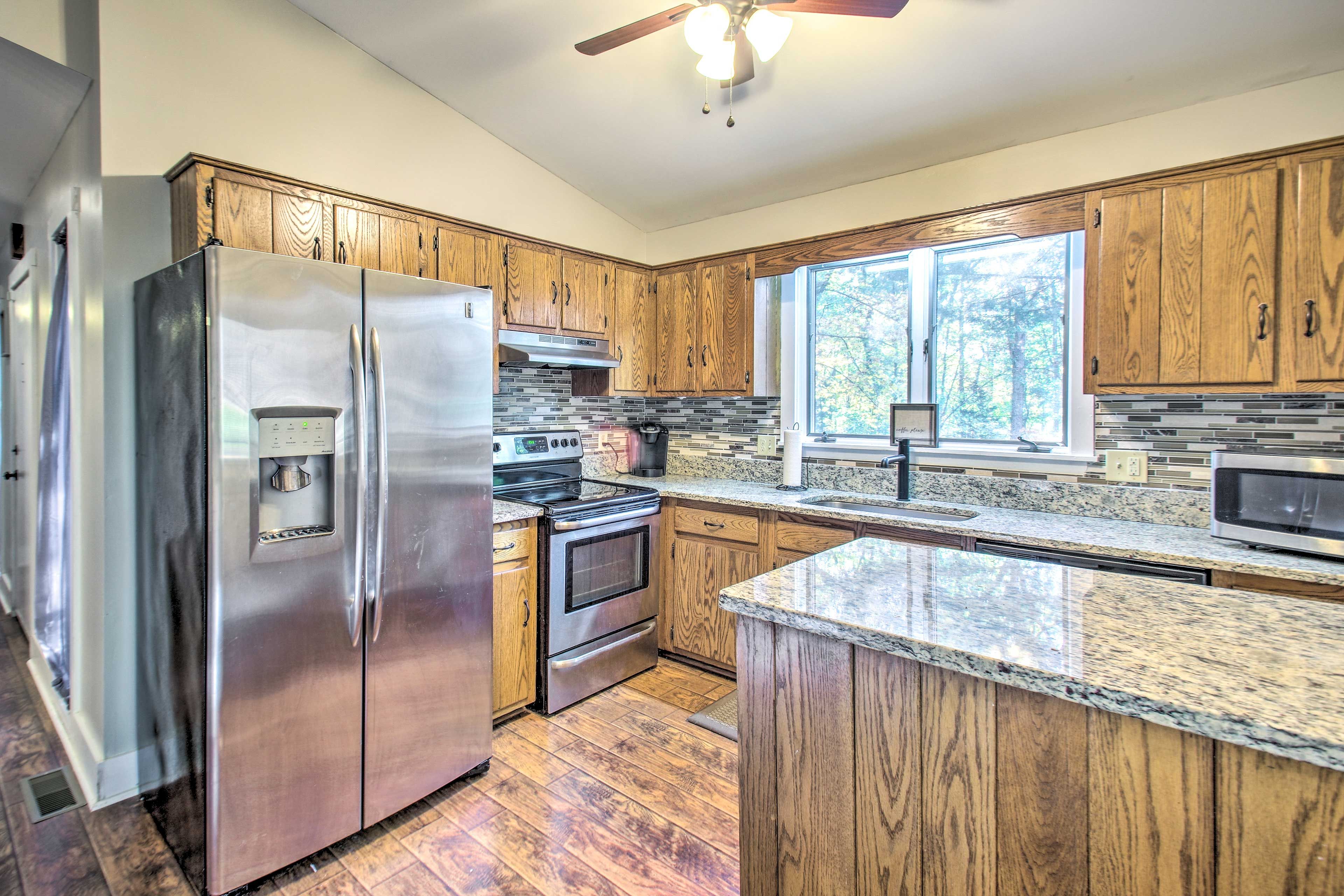 Kitchen | Fully Equipped | Cooking Basics | Dishware & Flatware