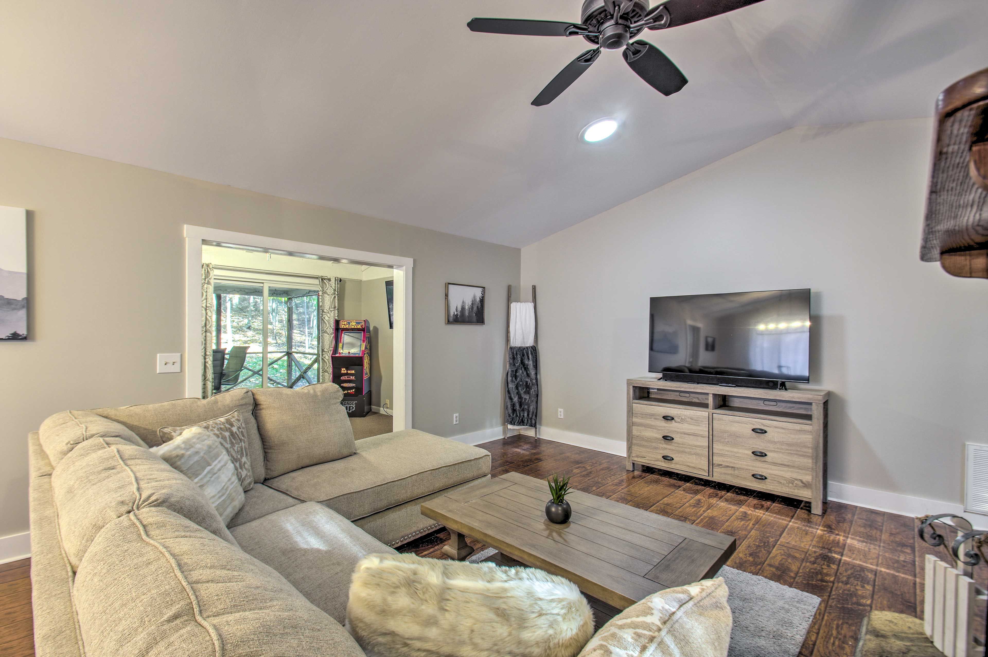Living Room | Internet Access