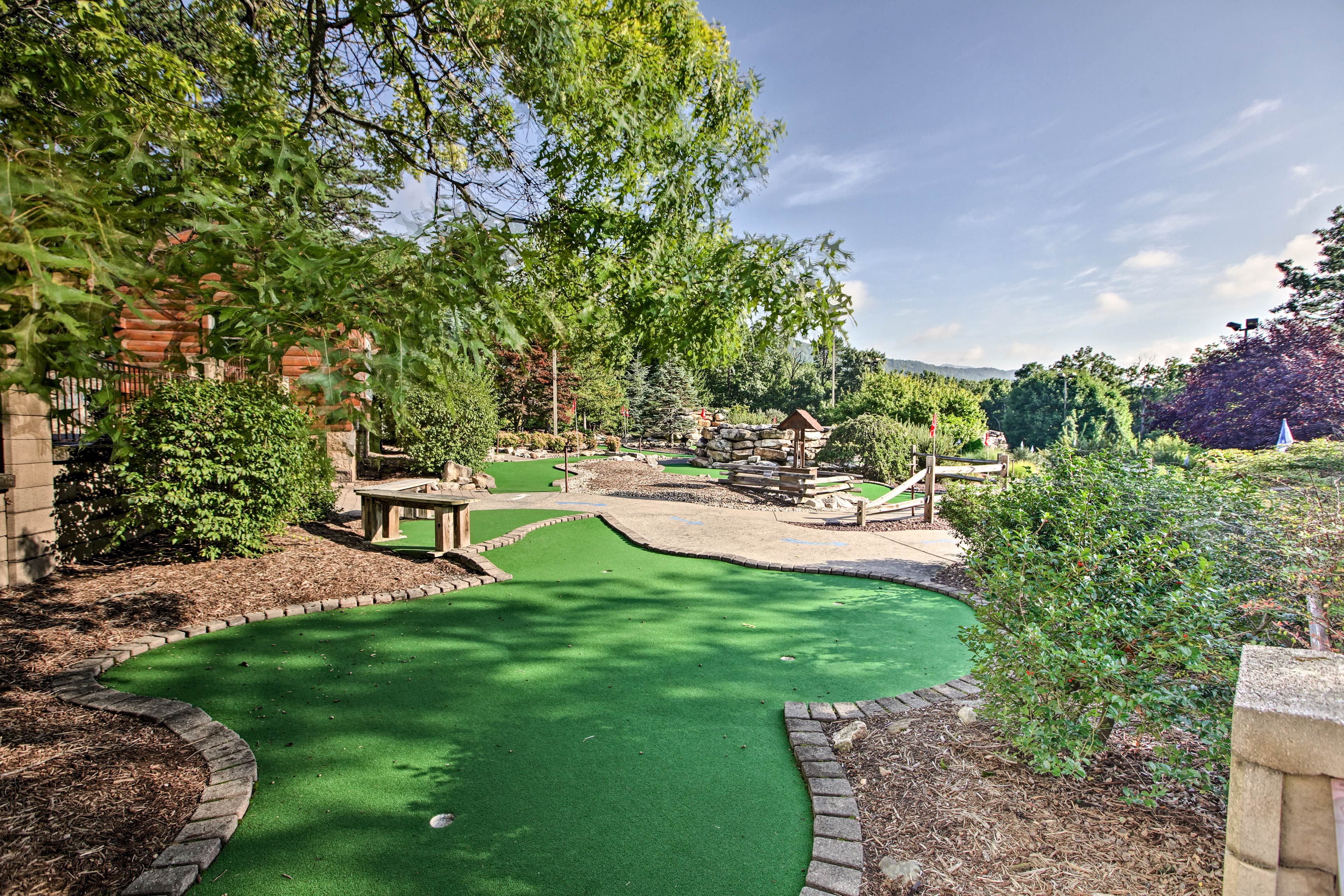 Resort Amenities (w/ Fee) | MPOA Mini-Golf Course