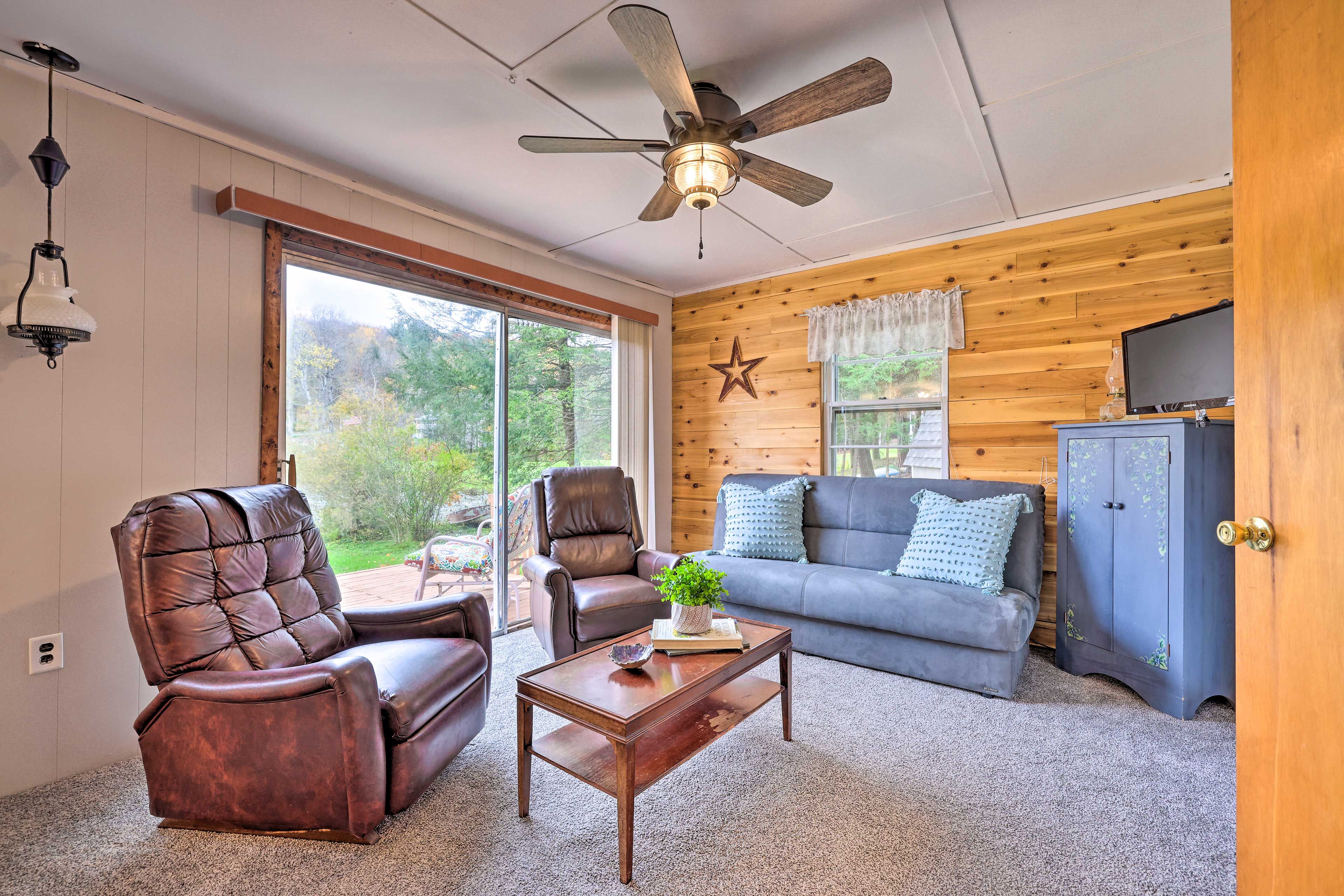 Living Room | Futon | Board Games
