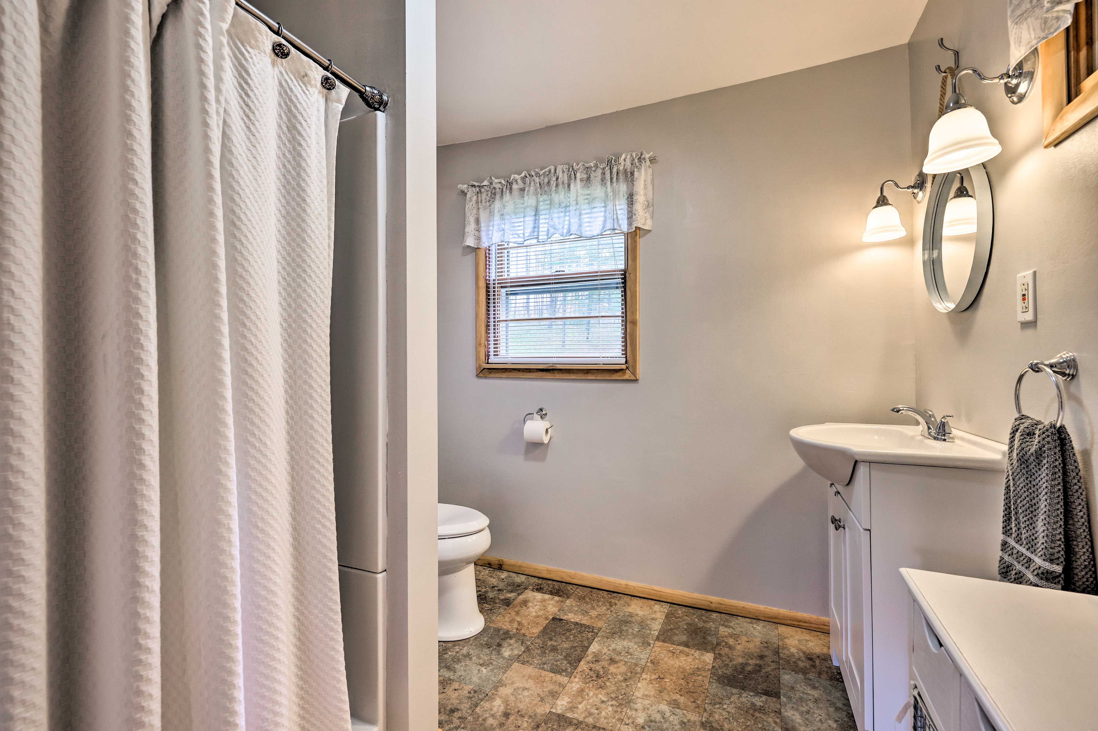 Full Bathroom