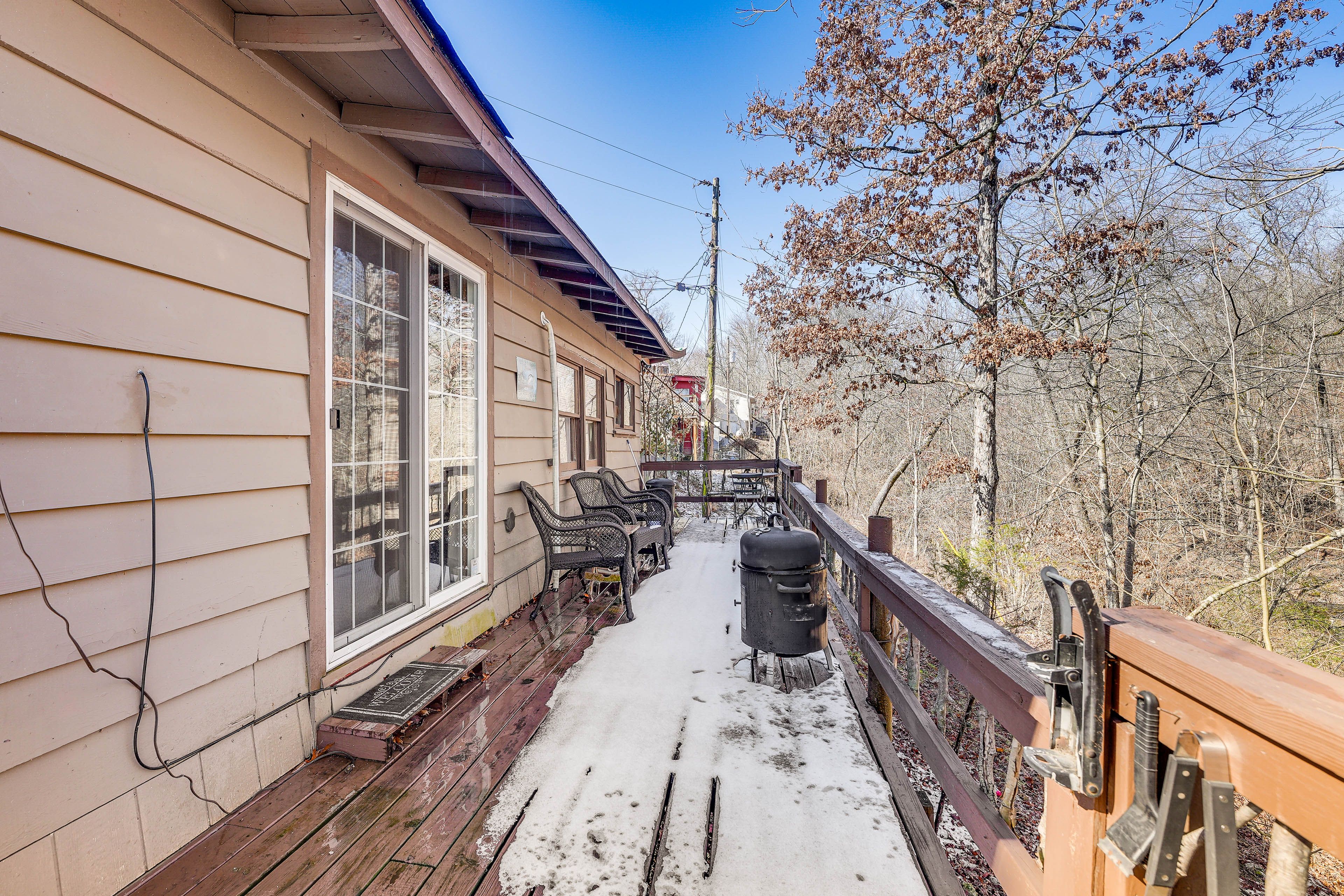 Wraparound Porch | Forest Views