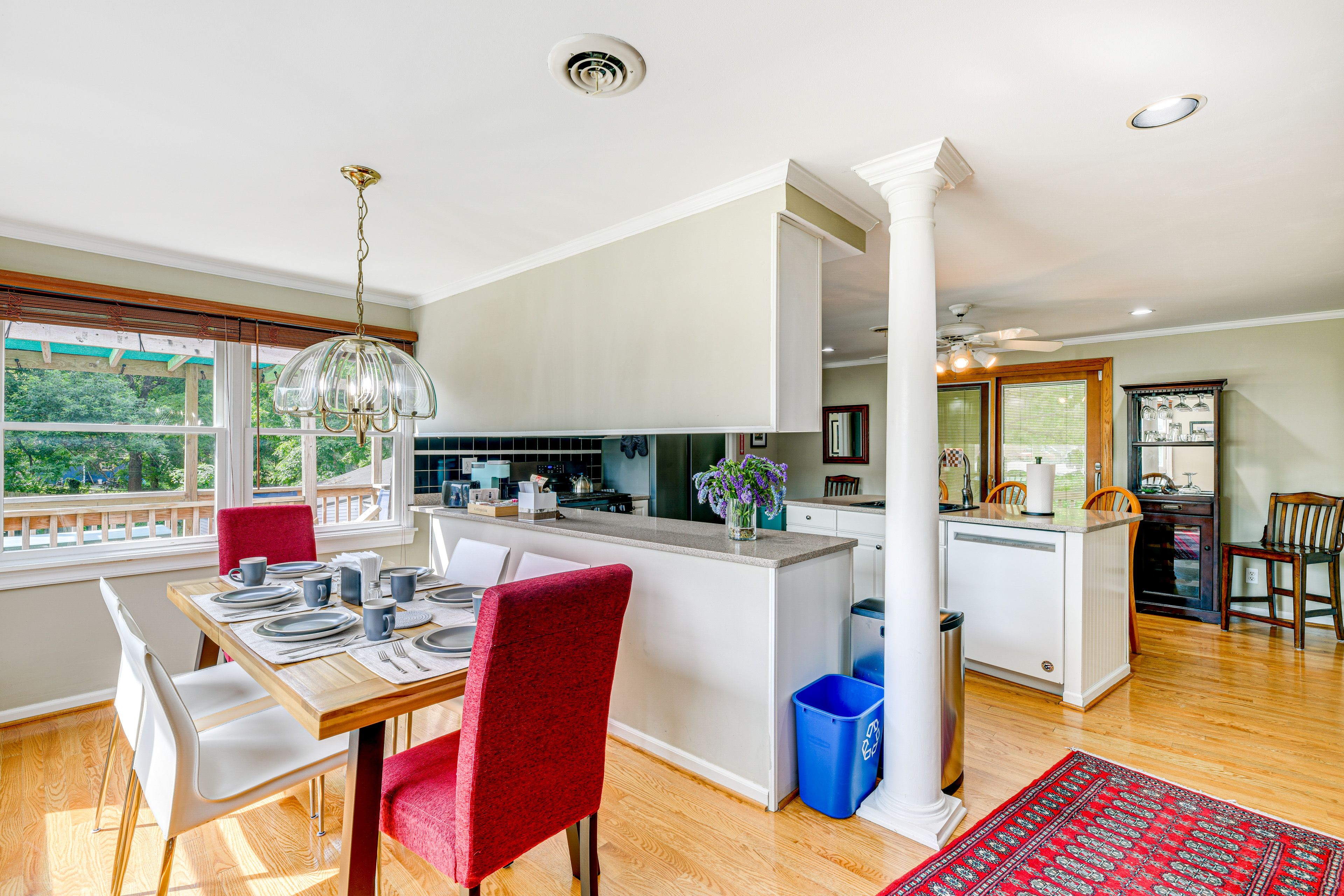 Dining Area | 2nd-Floor Unit | Air Conditioning | Free WiFi | Main St Views
