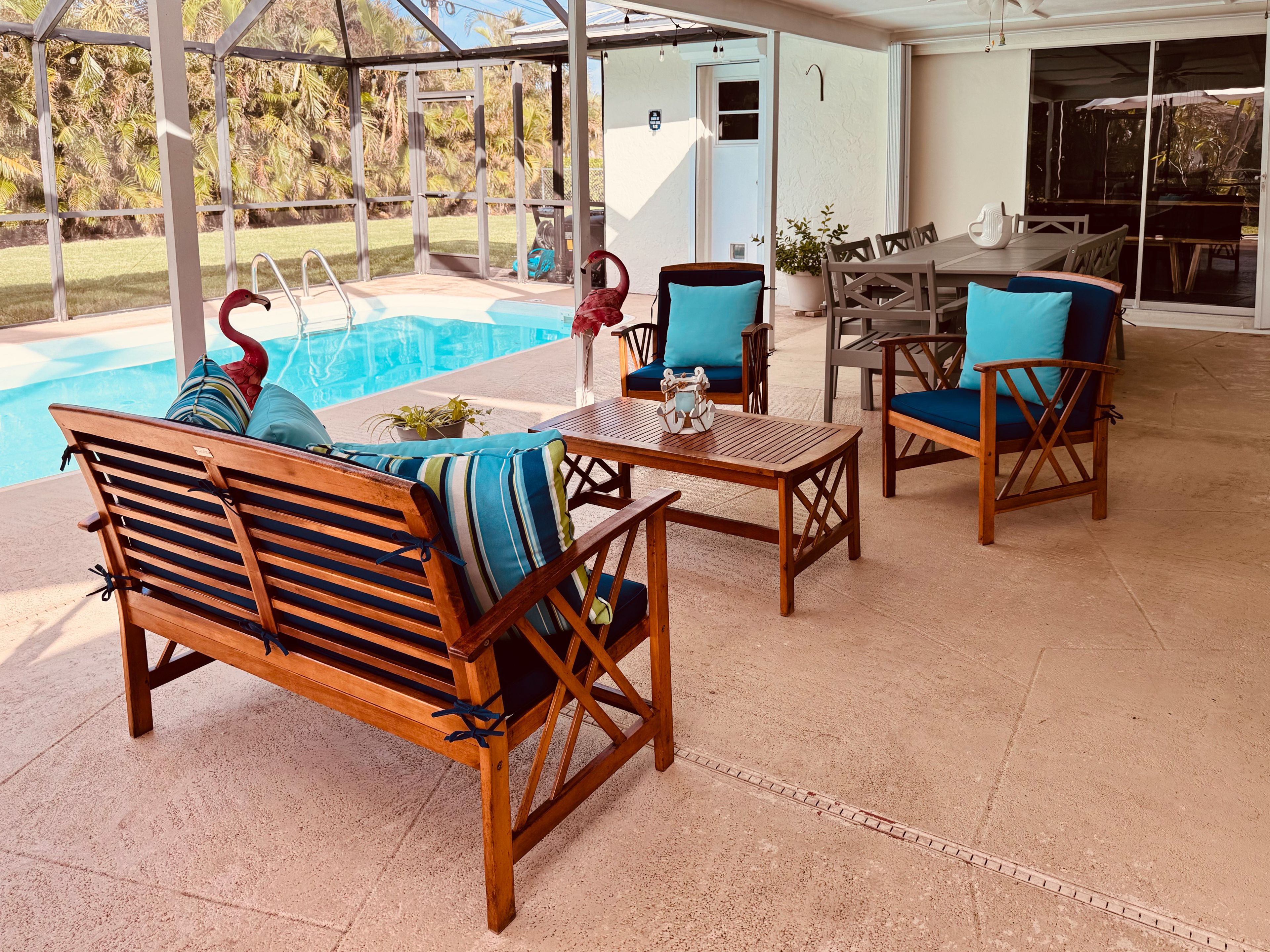 Covered Patio | Outdoor Dining | Gas Grill
