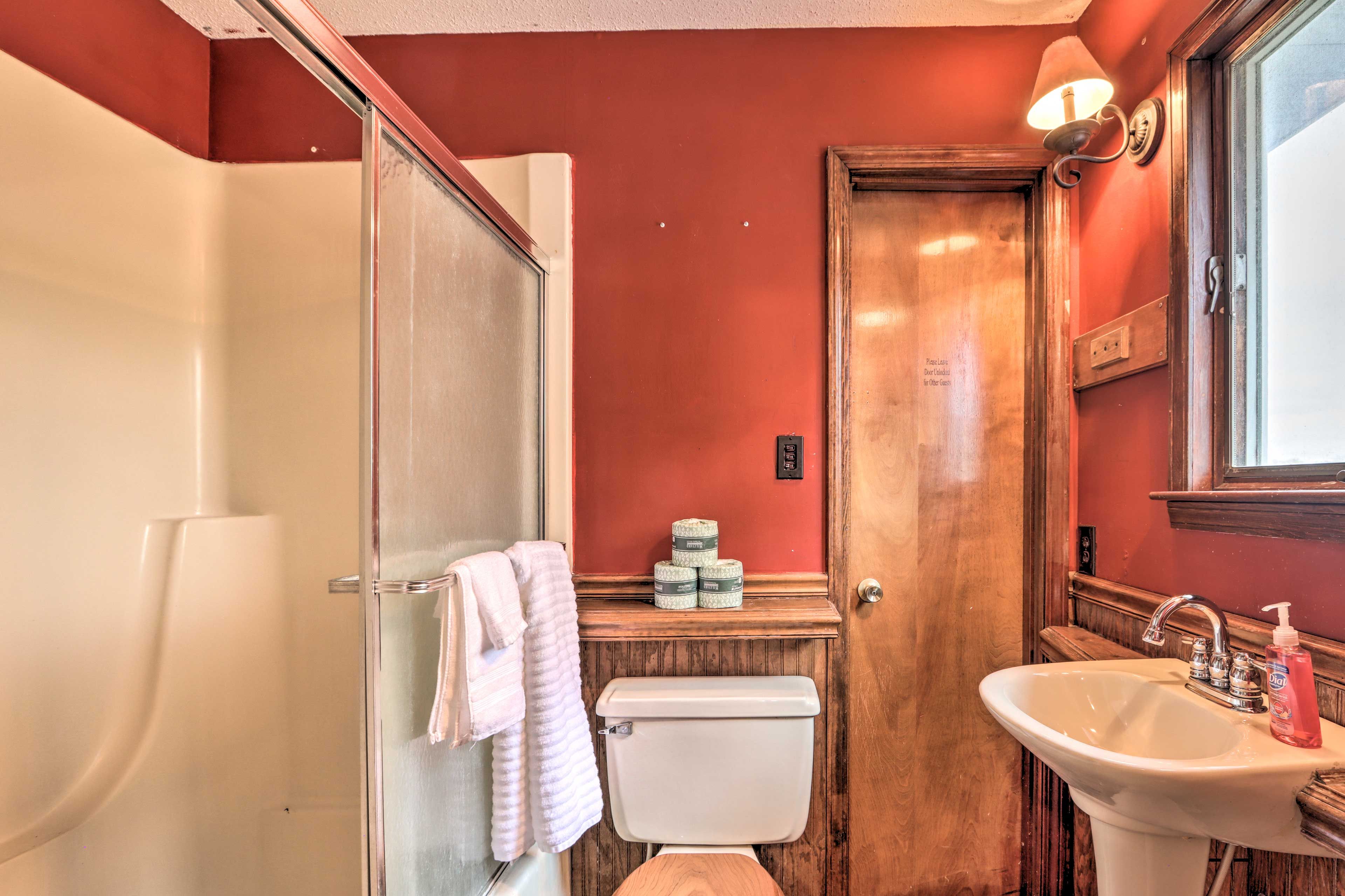 En-Suite Bathroom | Hair Dryer