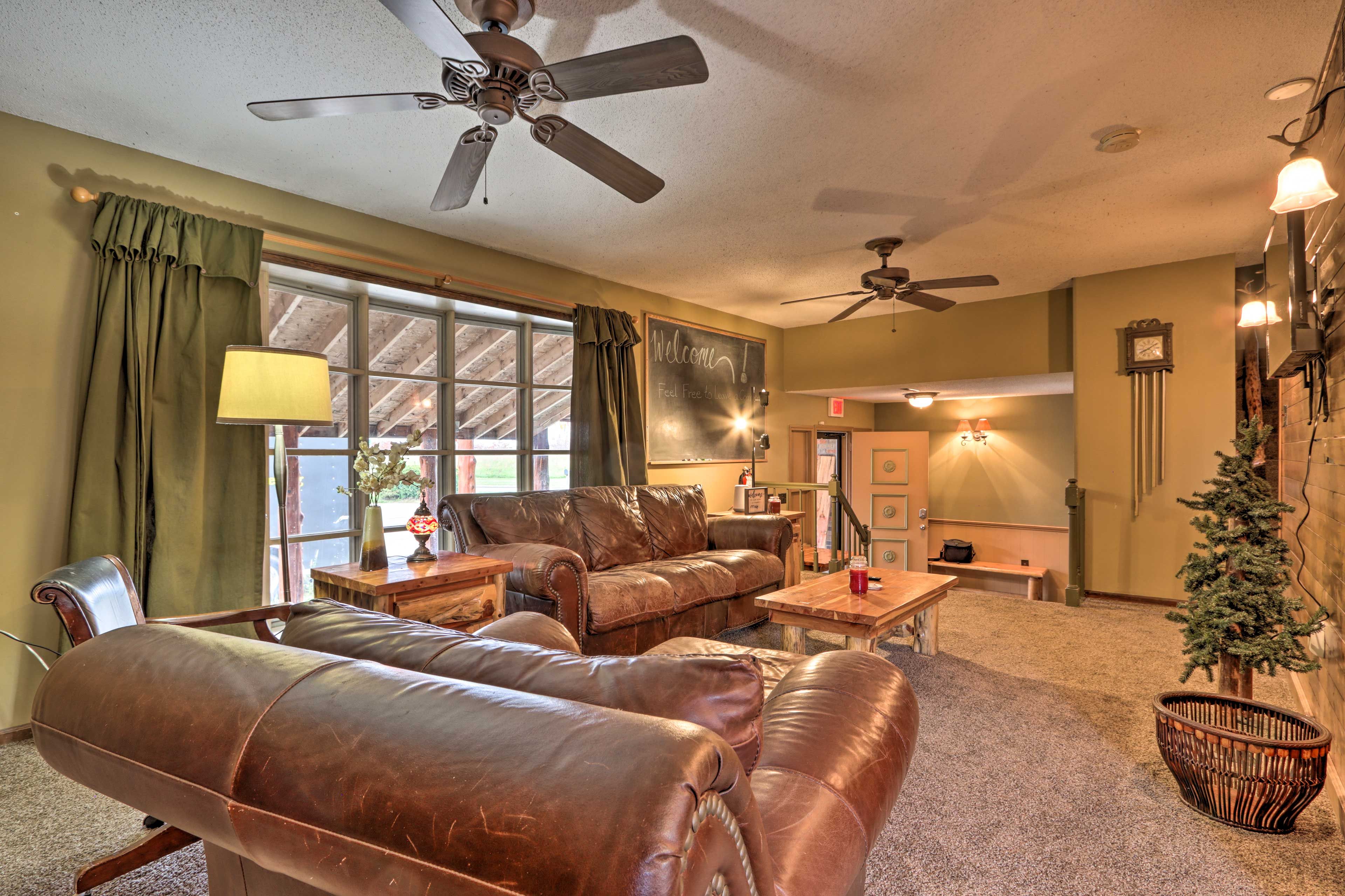 Living Room | Central Heating & Air Conditioning
