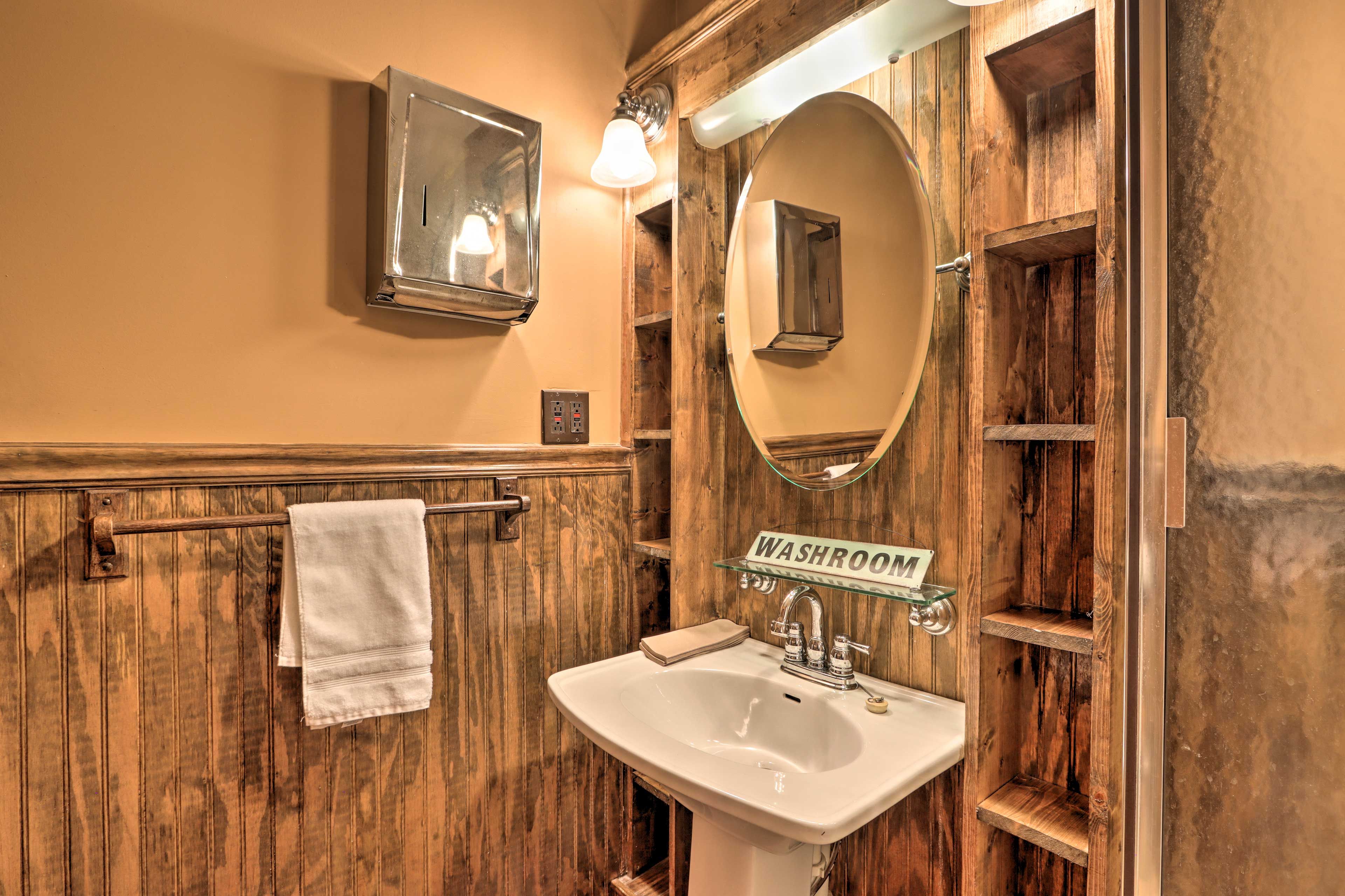Full Bathroom