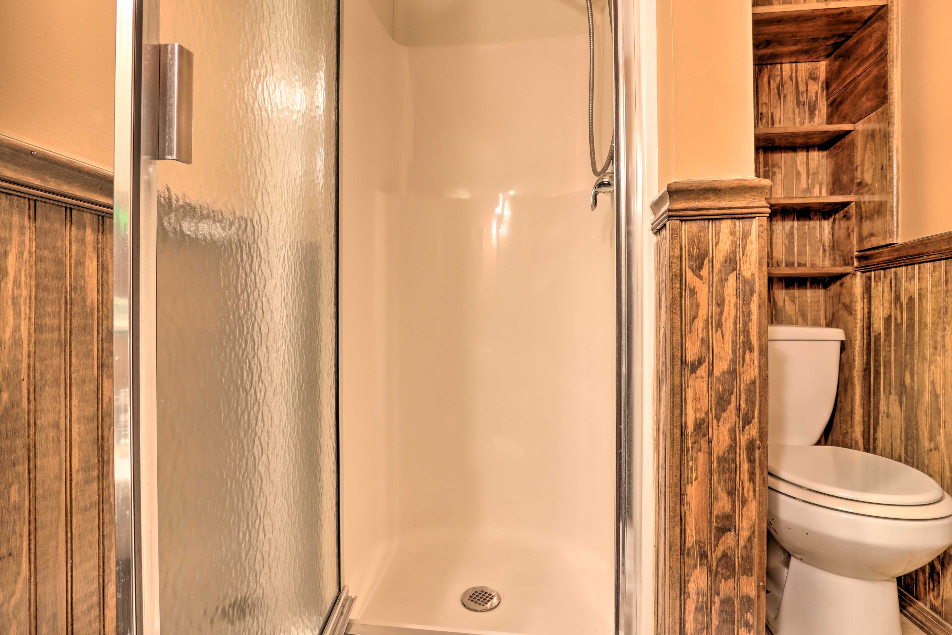 Full Bathroom
