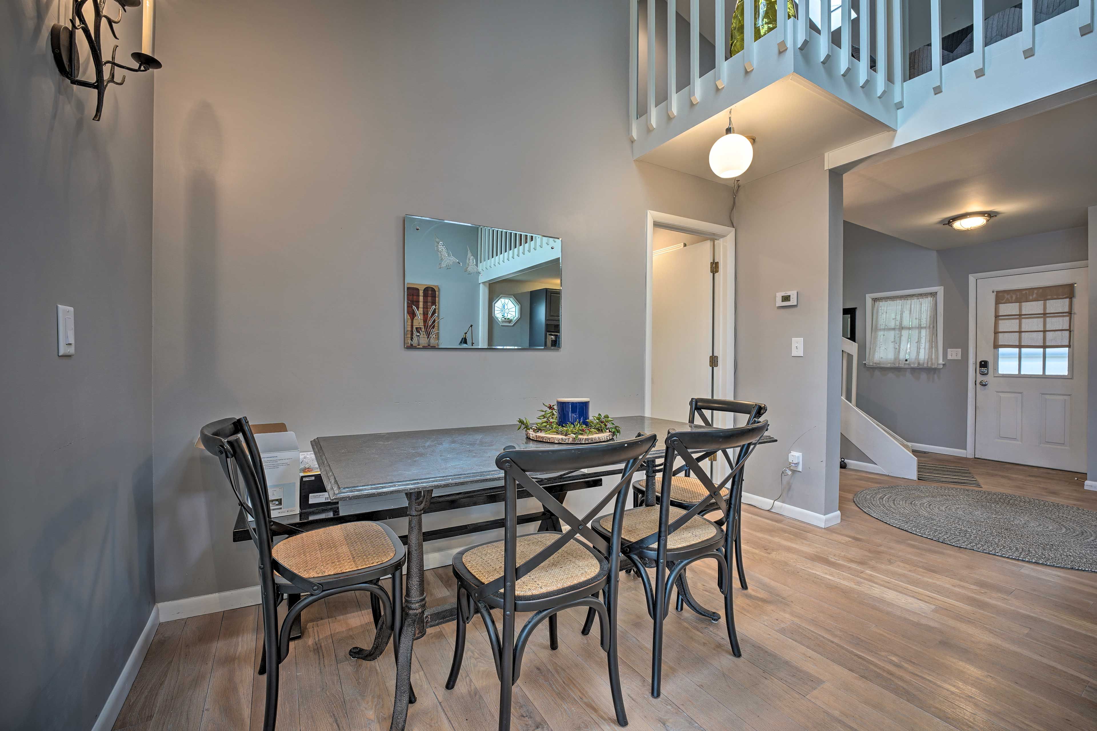 Dining Area | Dishware & Flatware