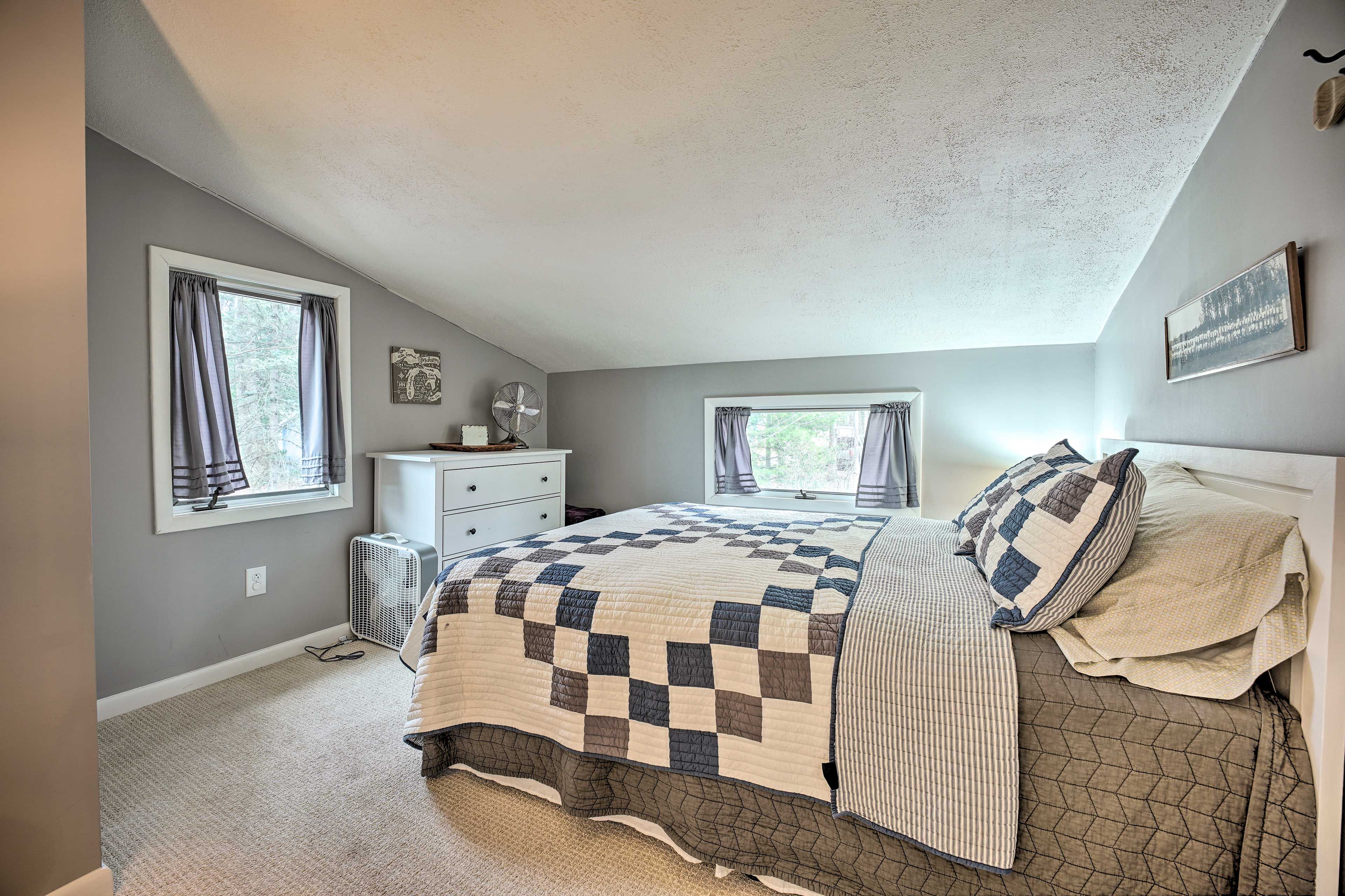 Bedroom 2 | Portable Fans