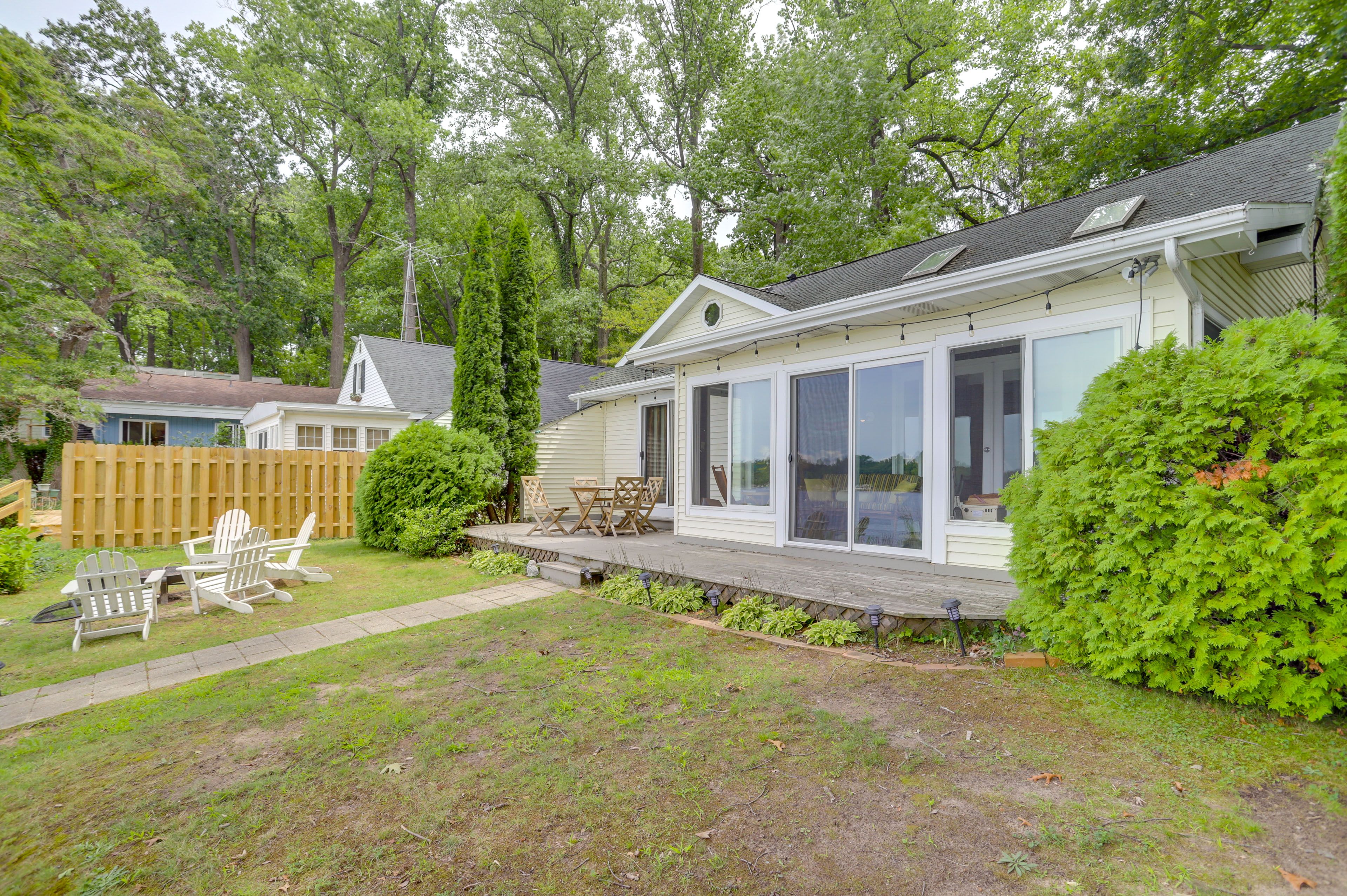Yard Space | Fire Pit (Propane Not Provided)
