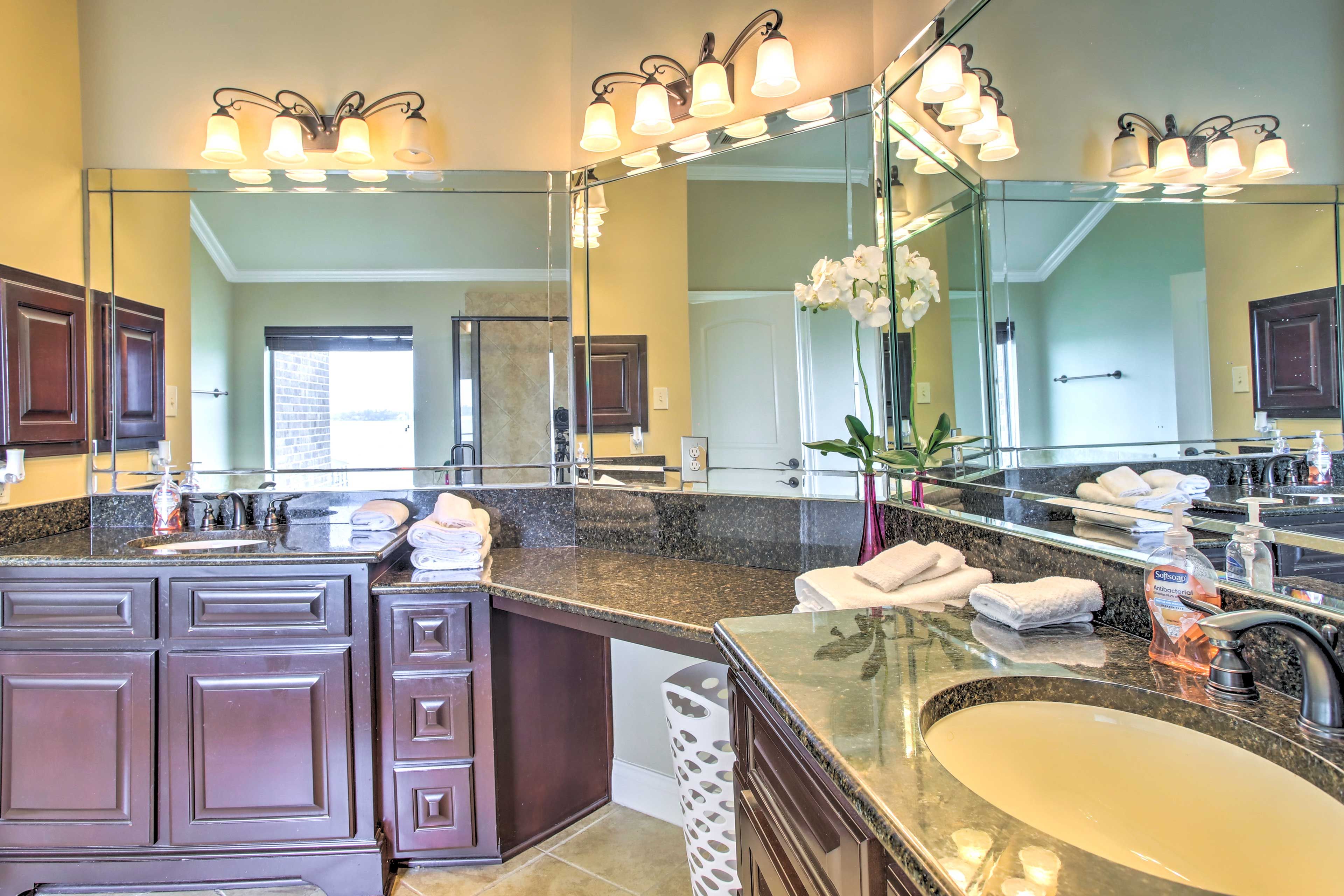 En-Suite Bathroom | Jetted Tub