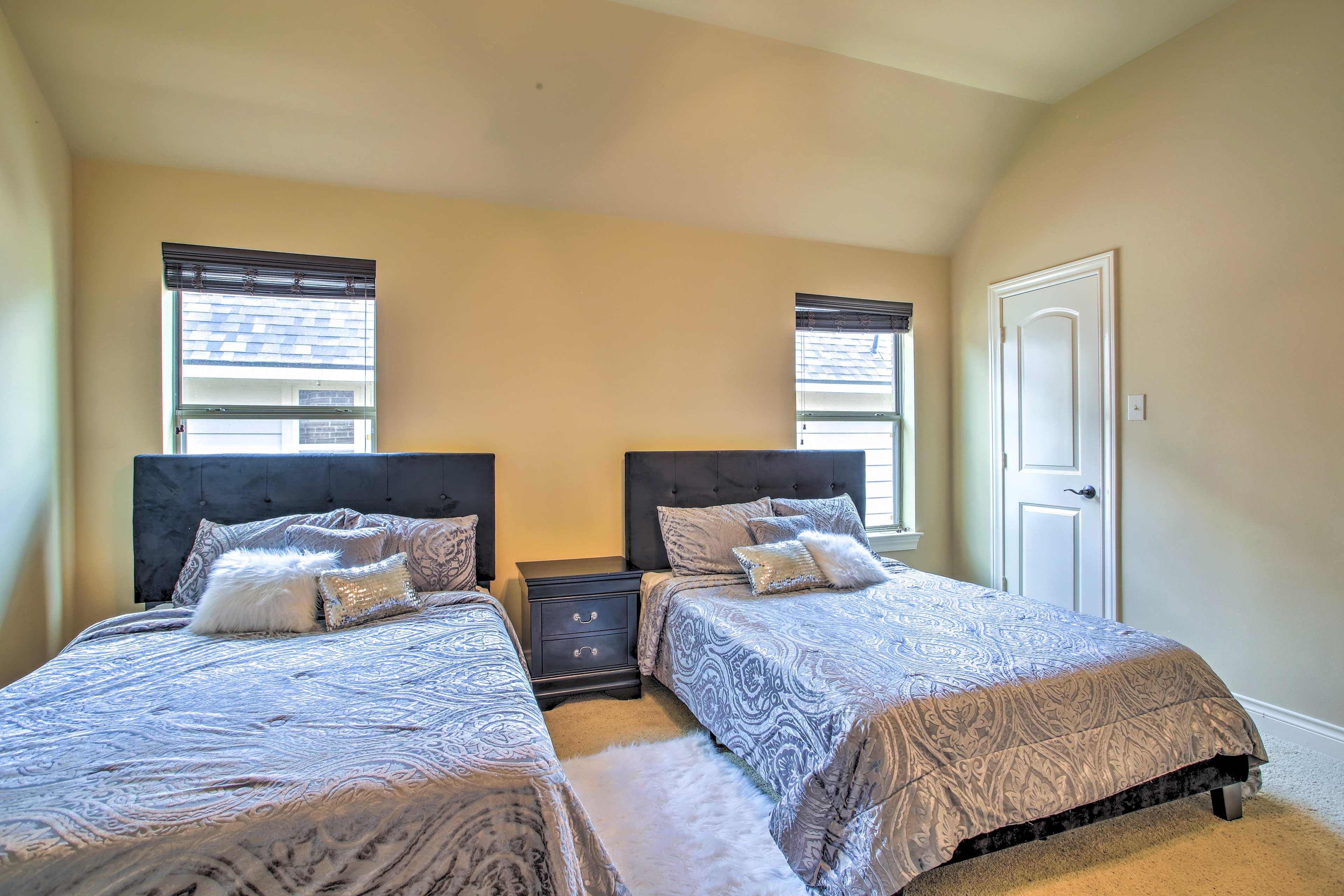 Bedroom 5 | 2 Full Beds | 2nd Floor