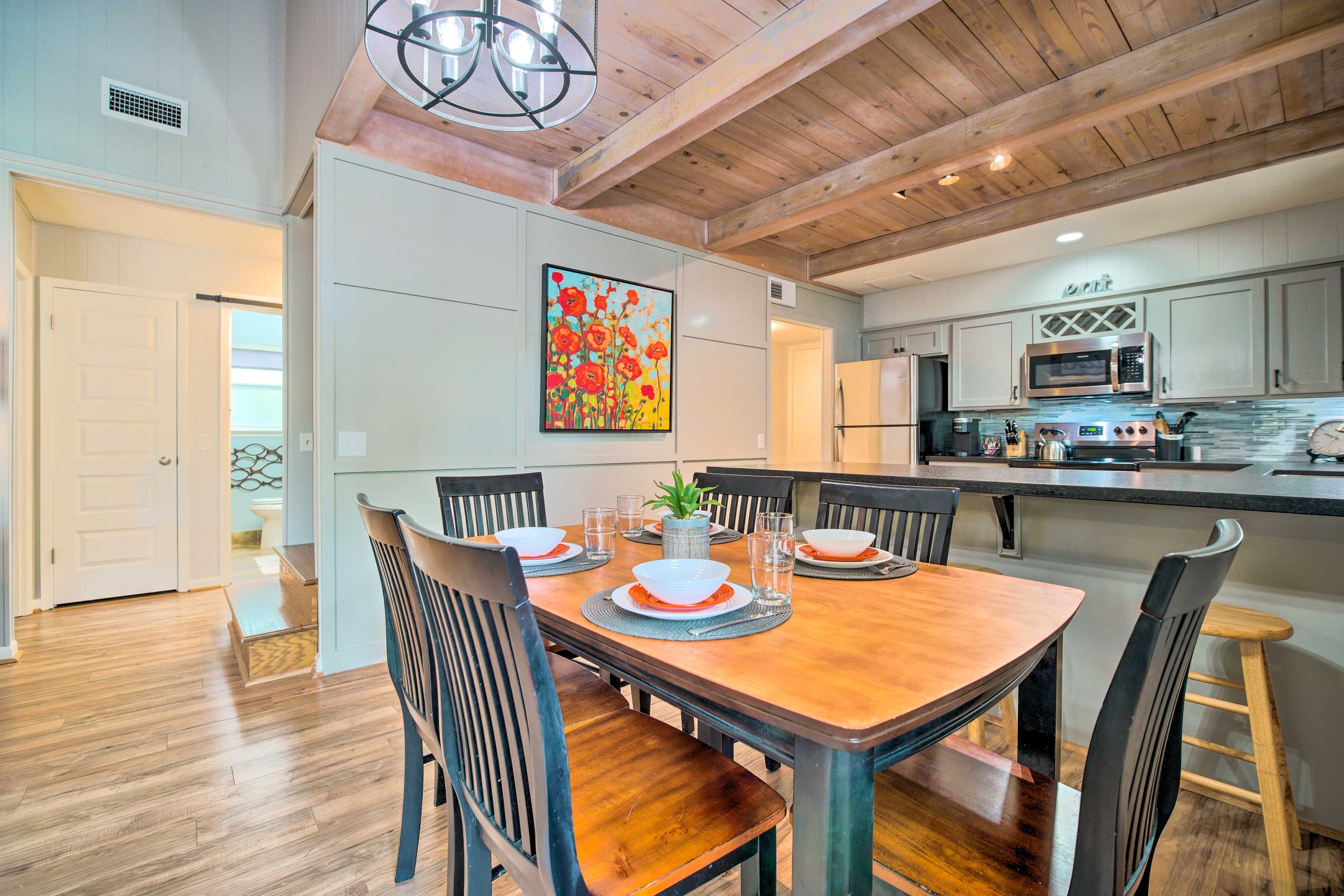Dining Area | Dishware & Flatware