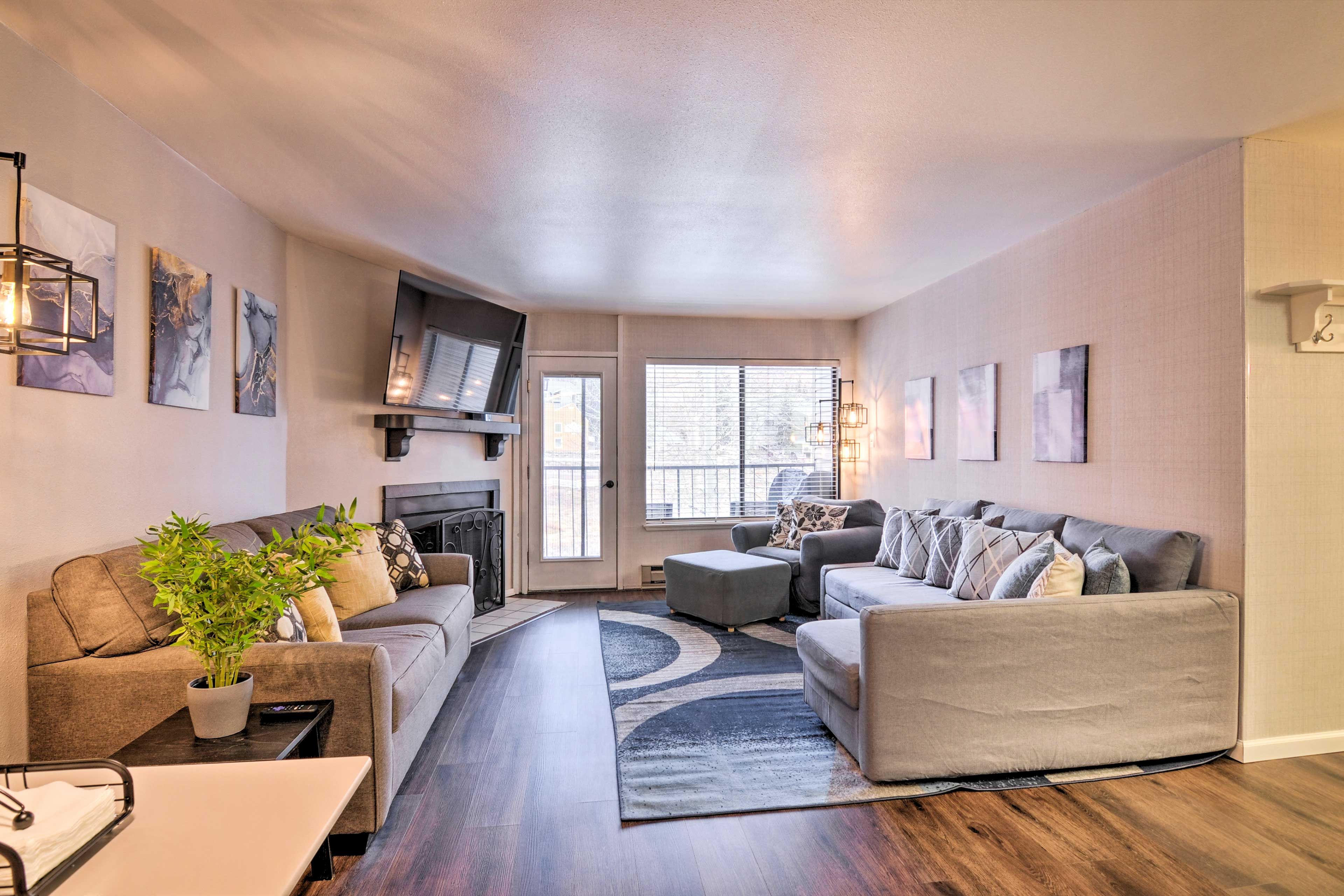Brian Head Vacation Rental | 1BR | 1BA | Entry Stairs Required | 622 Sq Ft