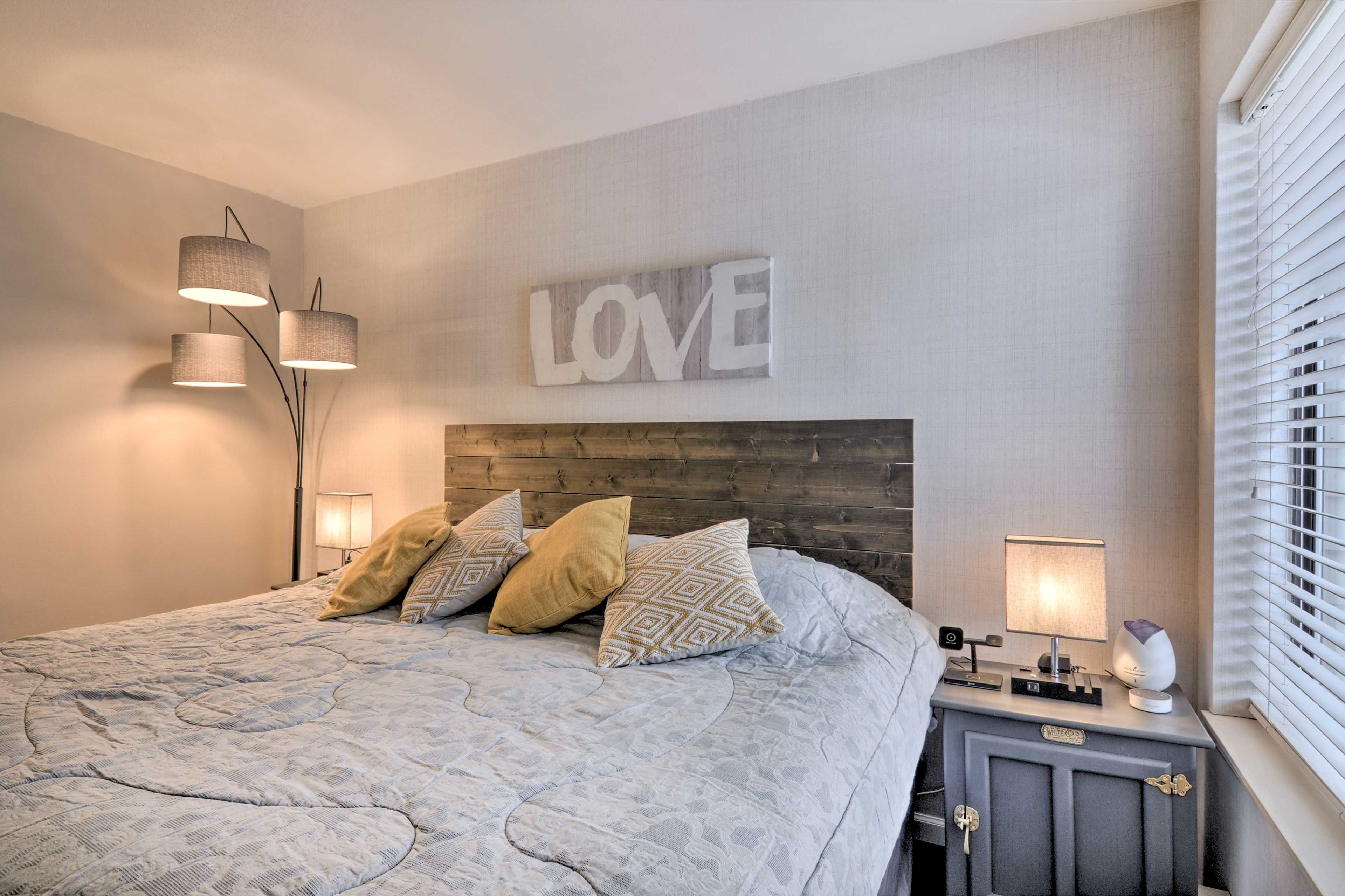 Bedroom | Linens Provided
