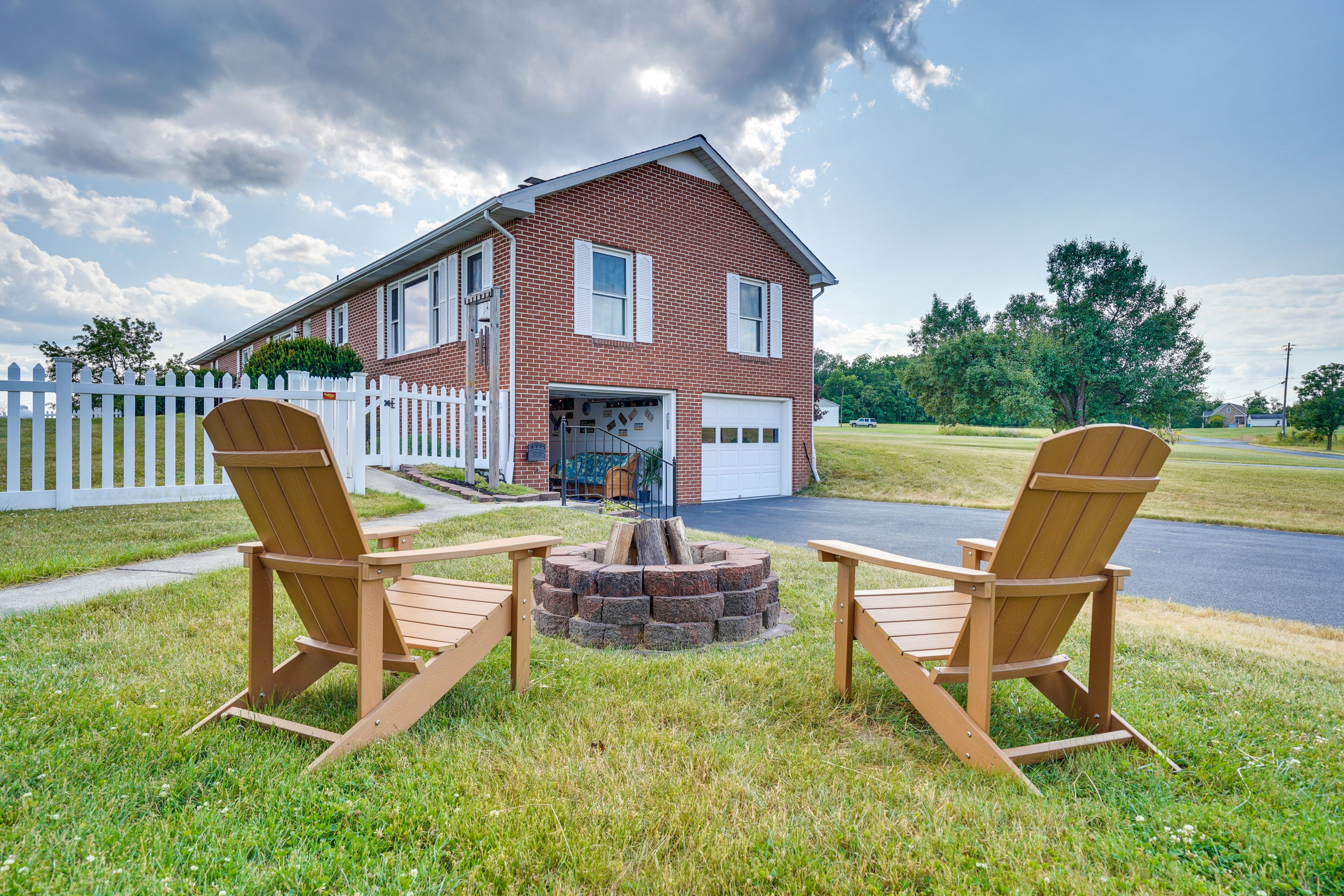 Emmitsburg Vacation Rental | Studio | 1BA | 1,000 Sq Ft | 1 Step to Enter