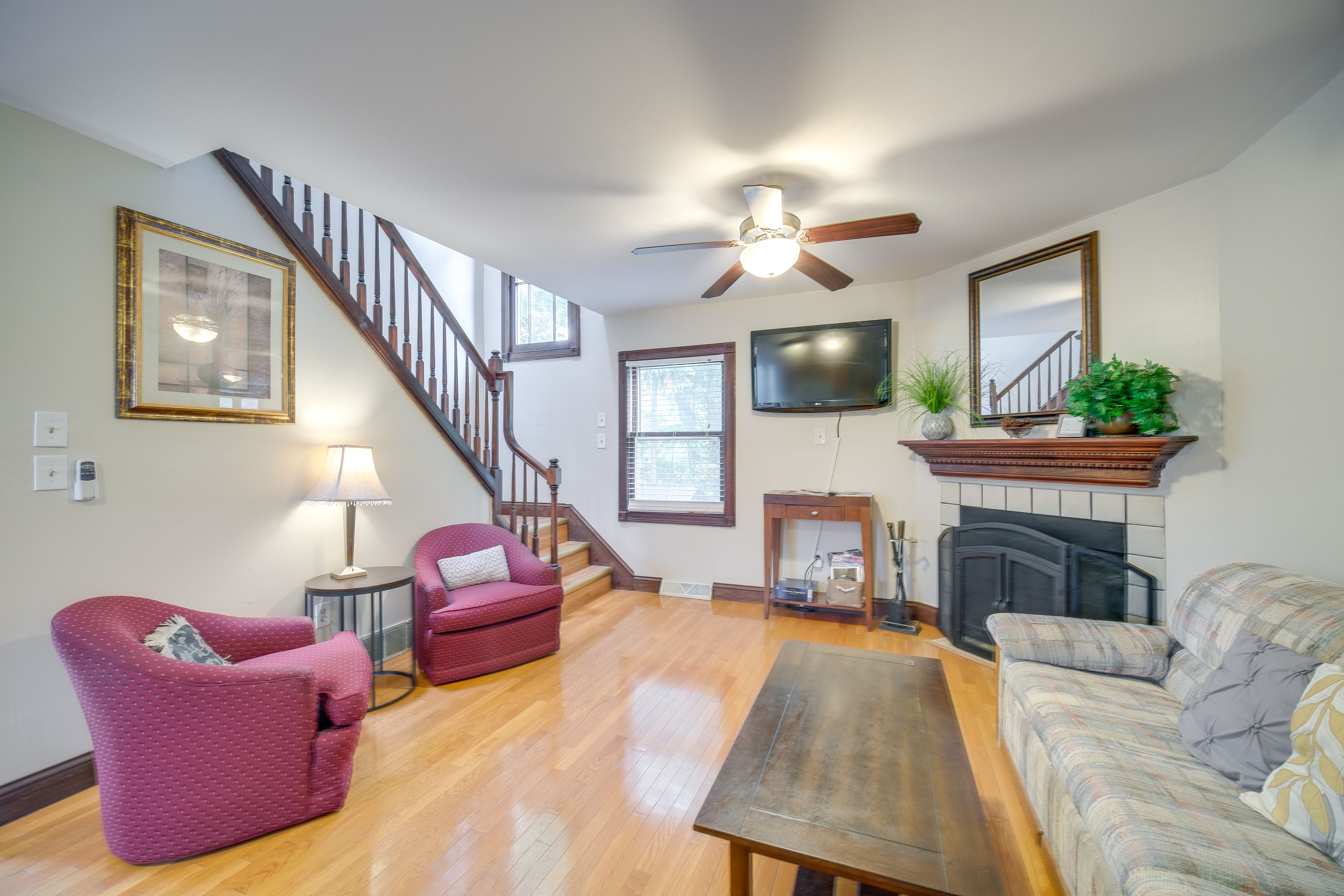 Living Room | Queen Sleeper Sofa | 1st Floor