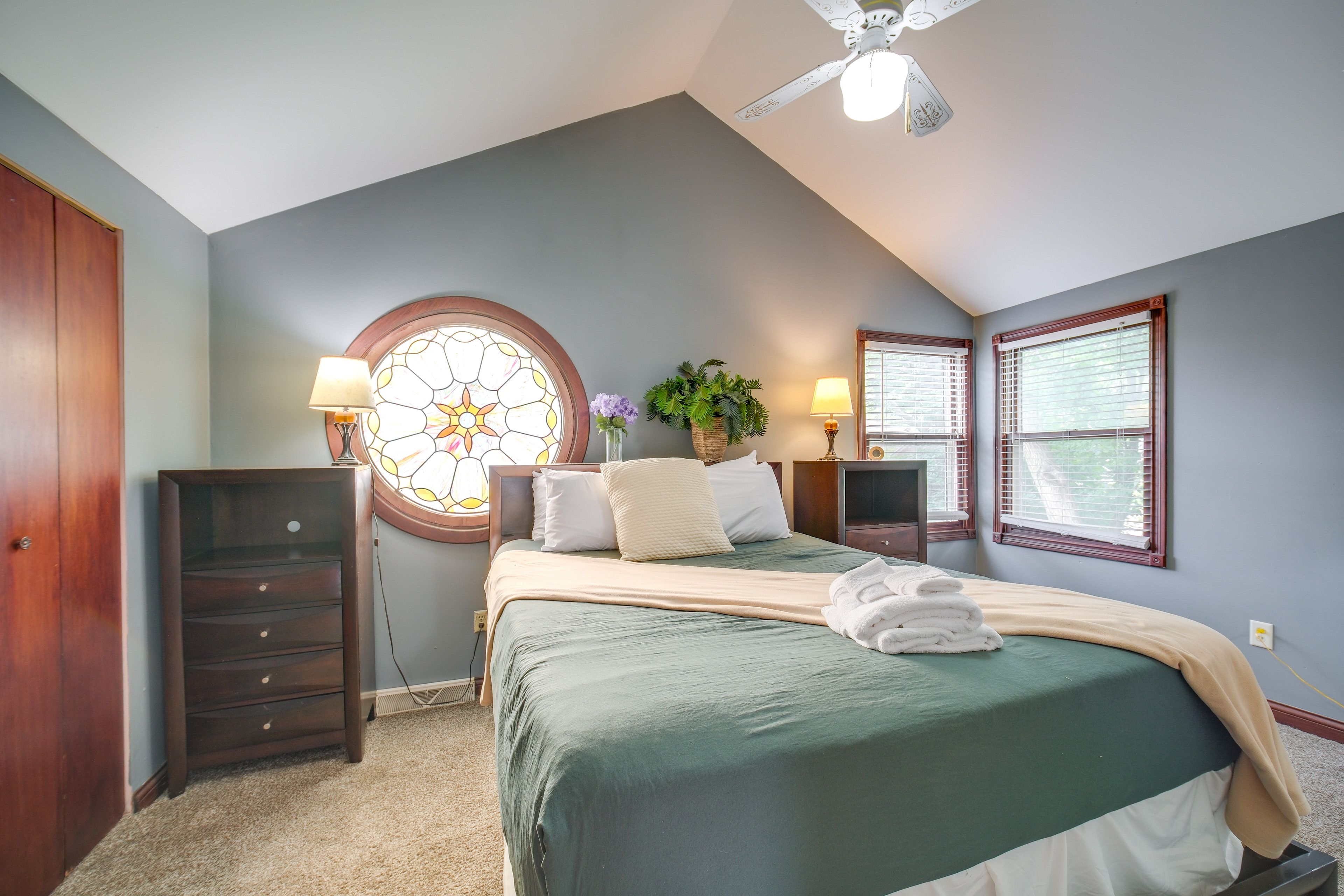 Bedroom 2 | Queen Bed | 2nd Floor