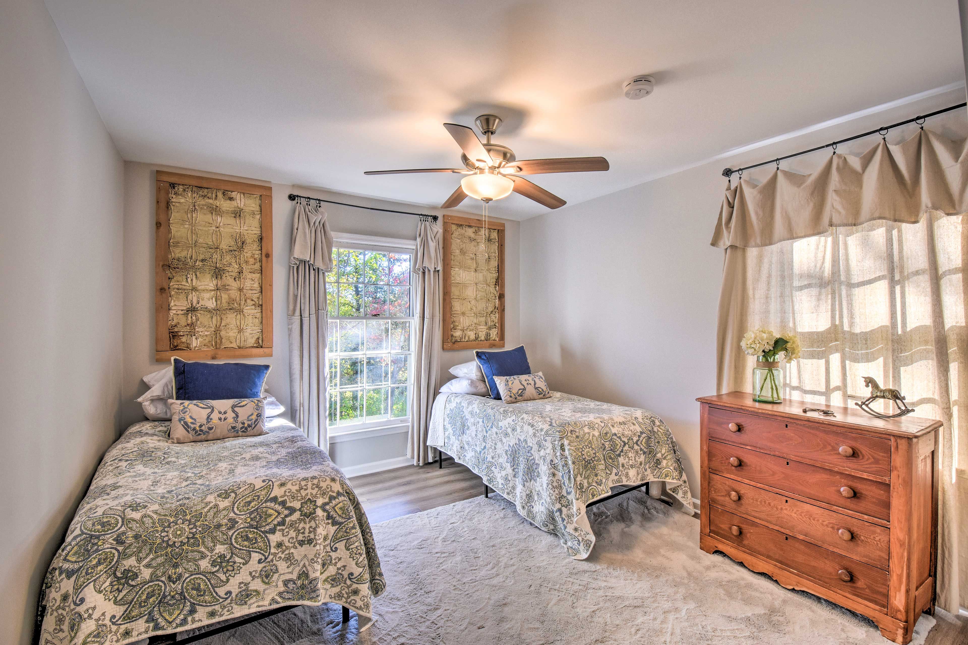 Bedroom 3 | 2 Twin Beds