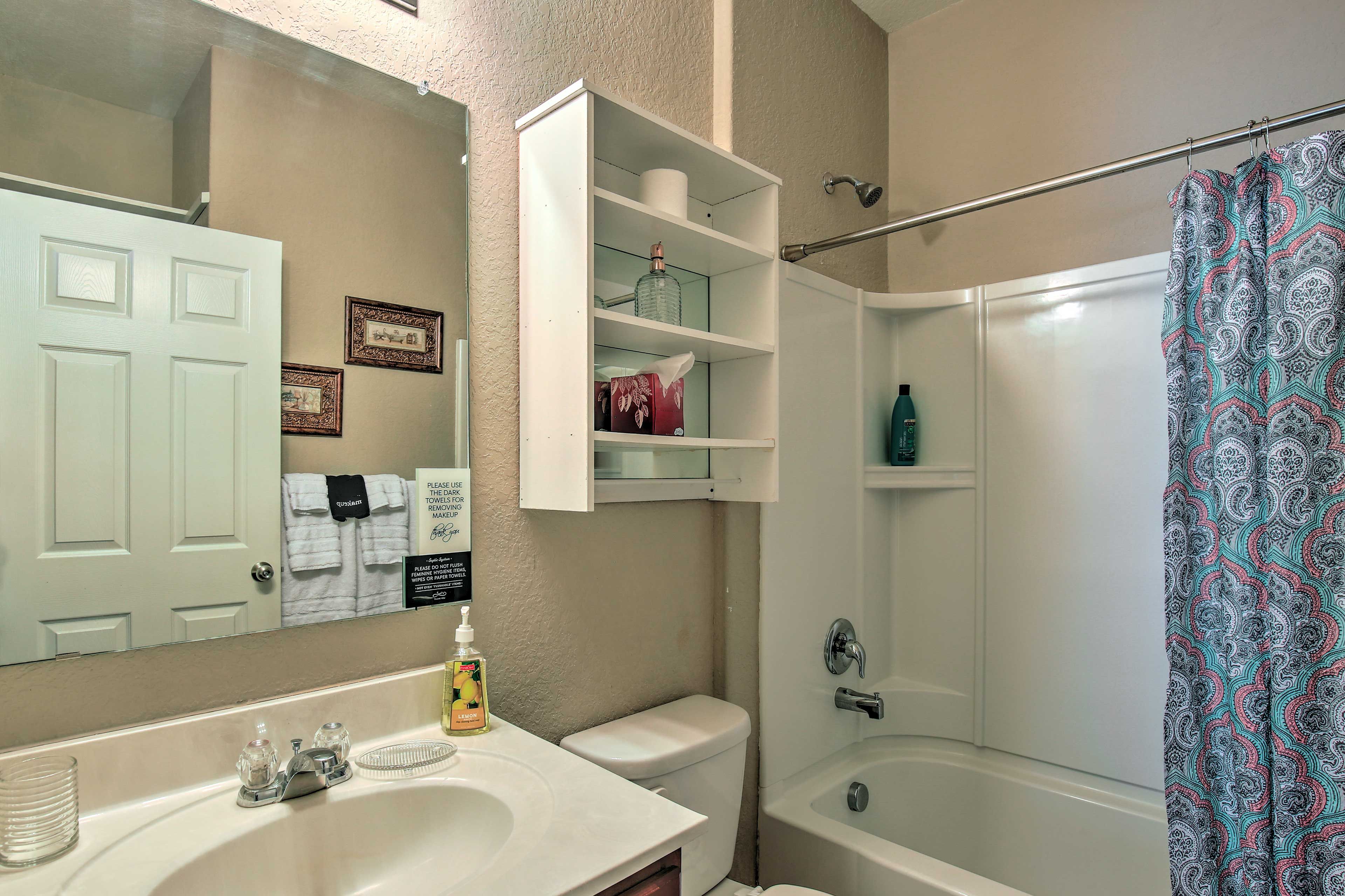 Full Bathroom | Main Level | Hair Dryer