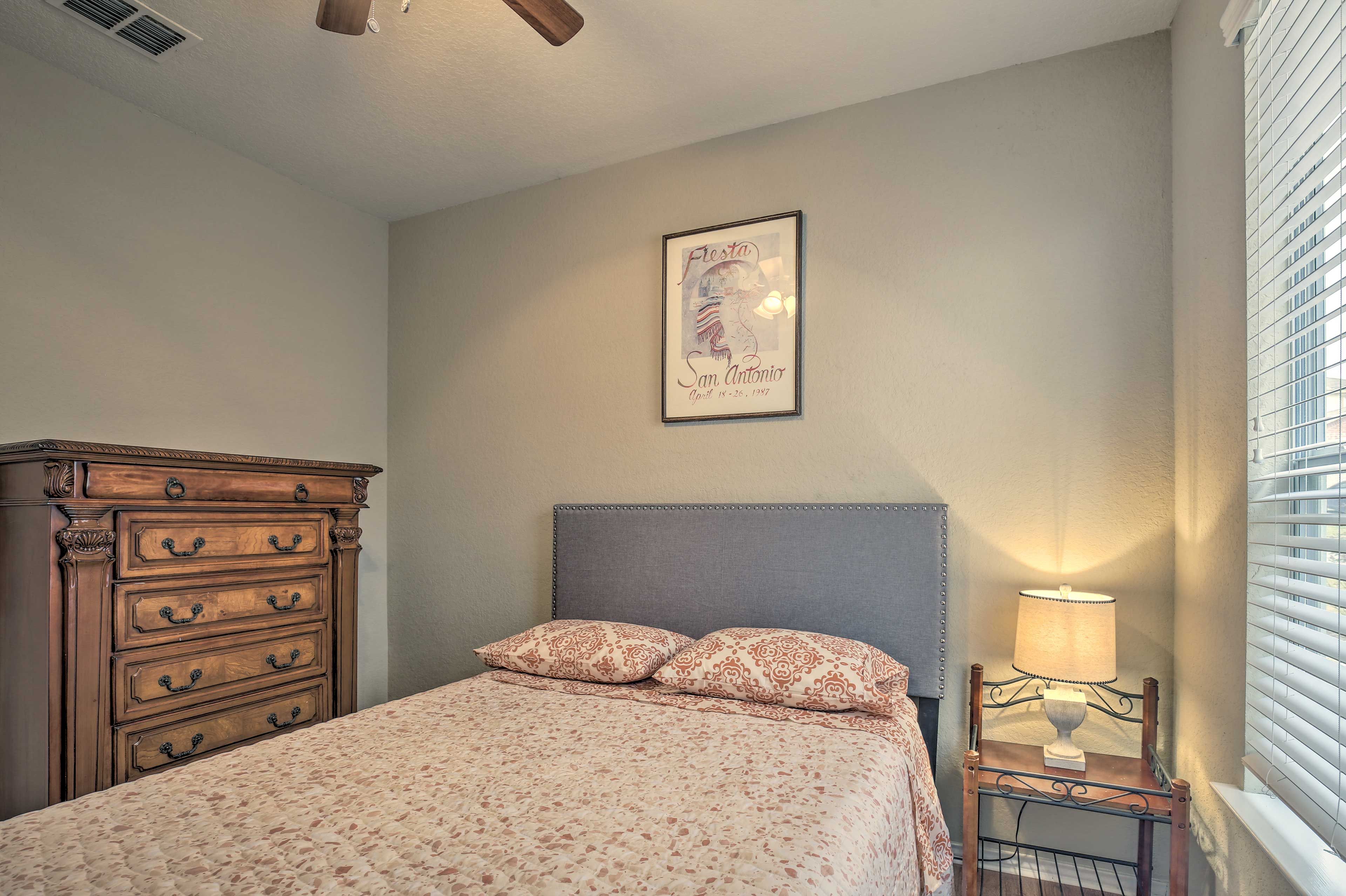Bedroom 3 | Main Level | Queen Bed