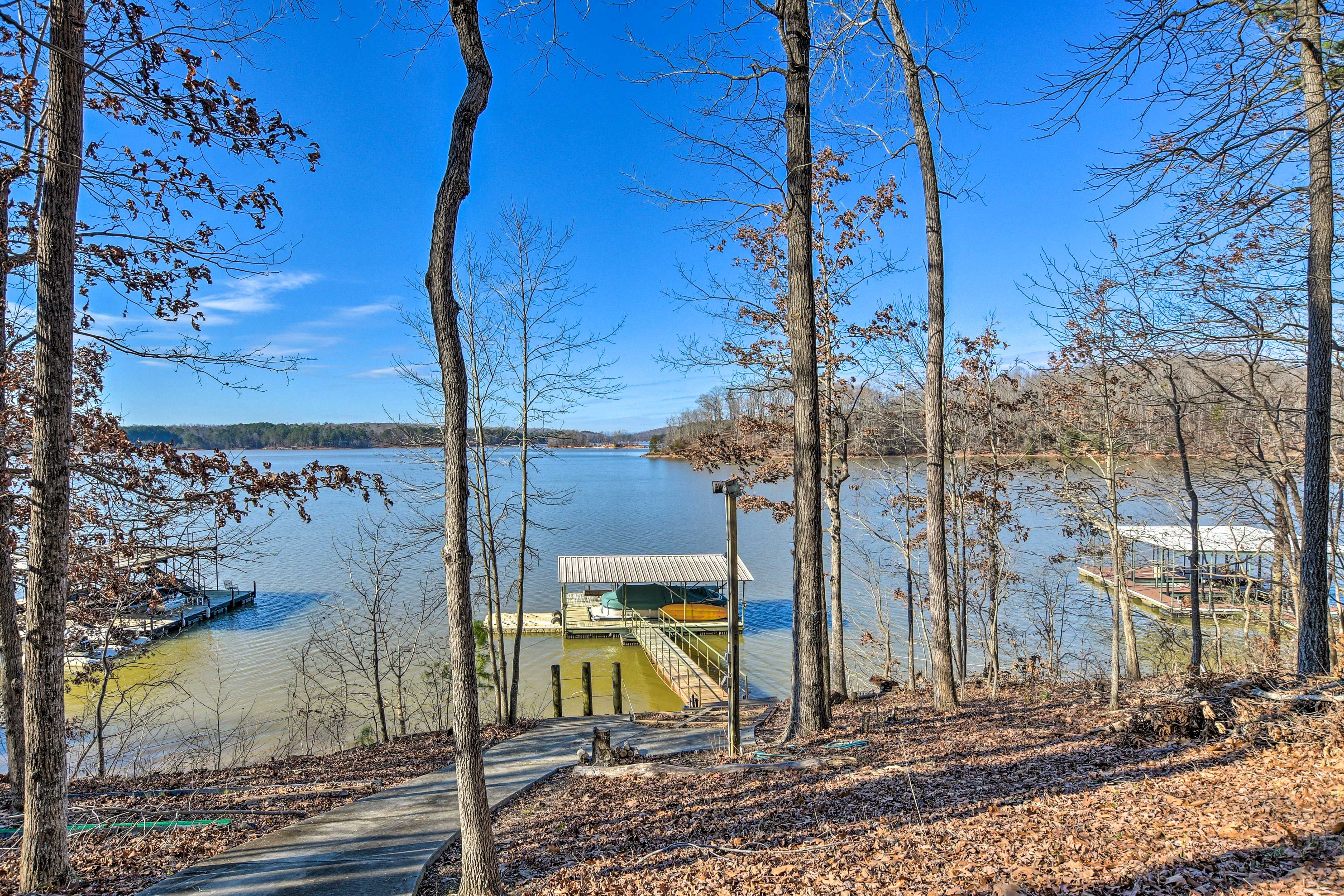 Views of Lake Hartwell