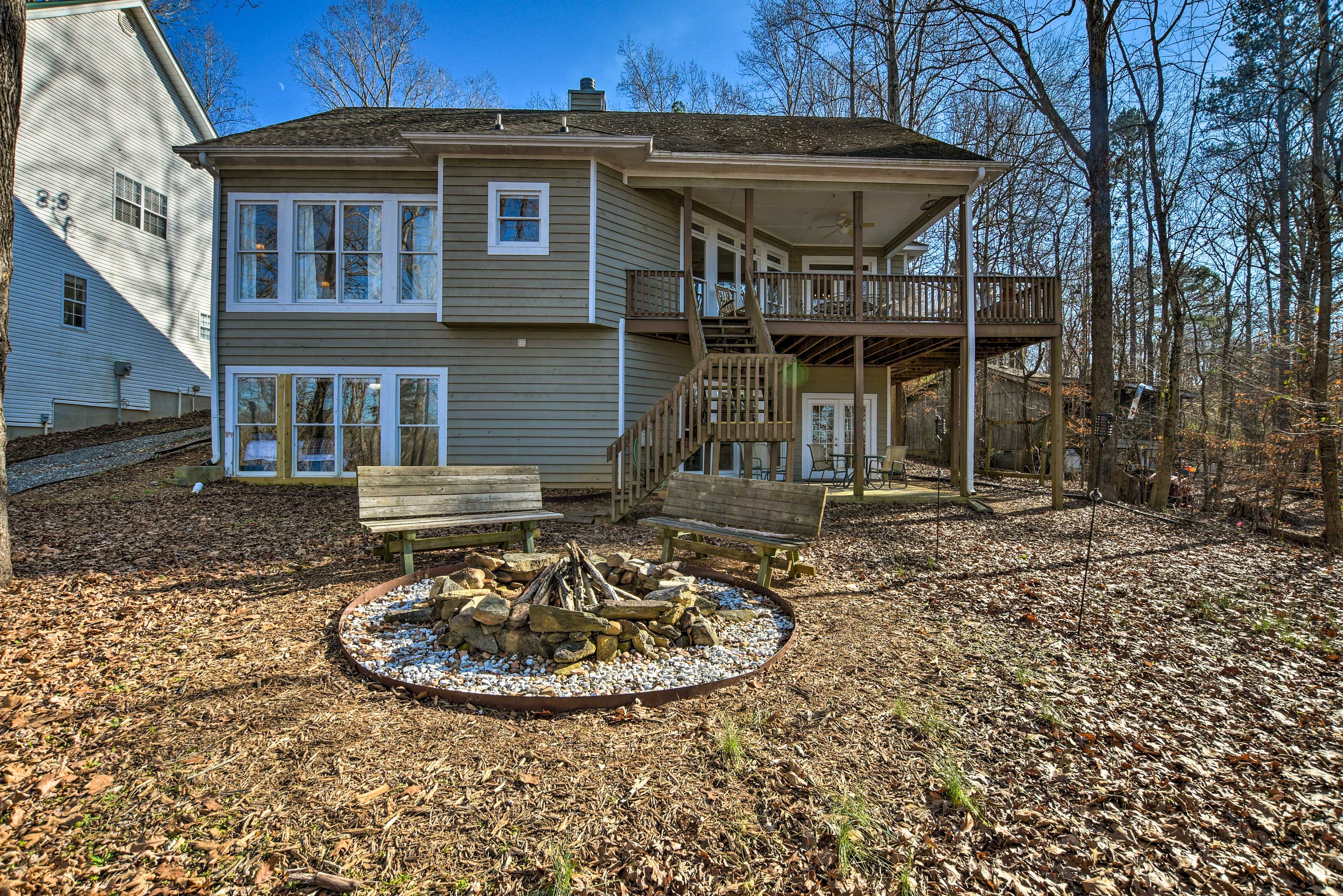 Backyard | Bonfire Pit