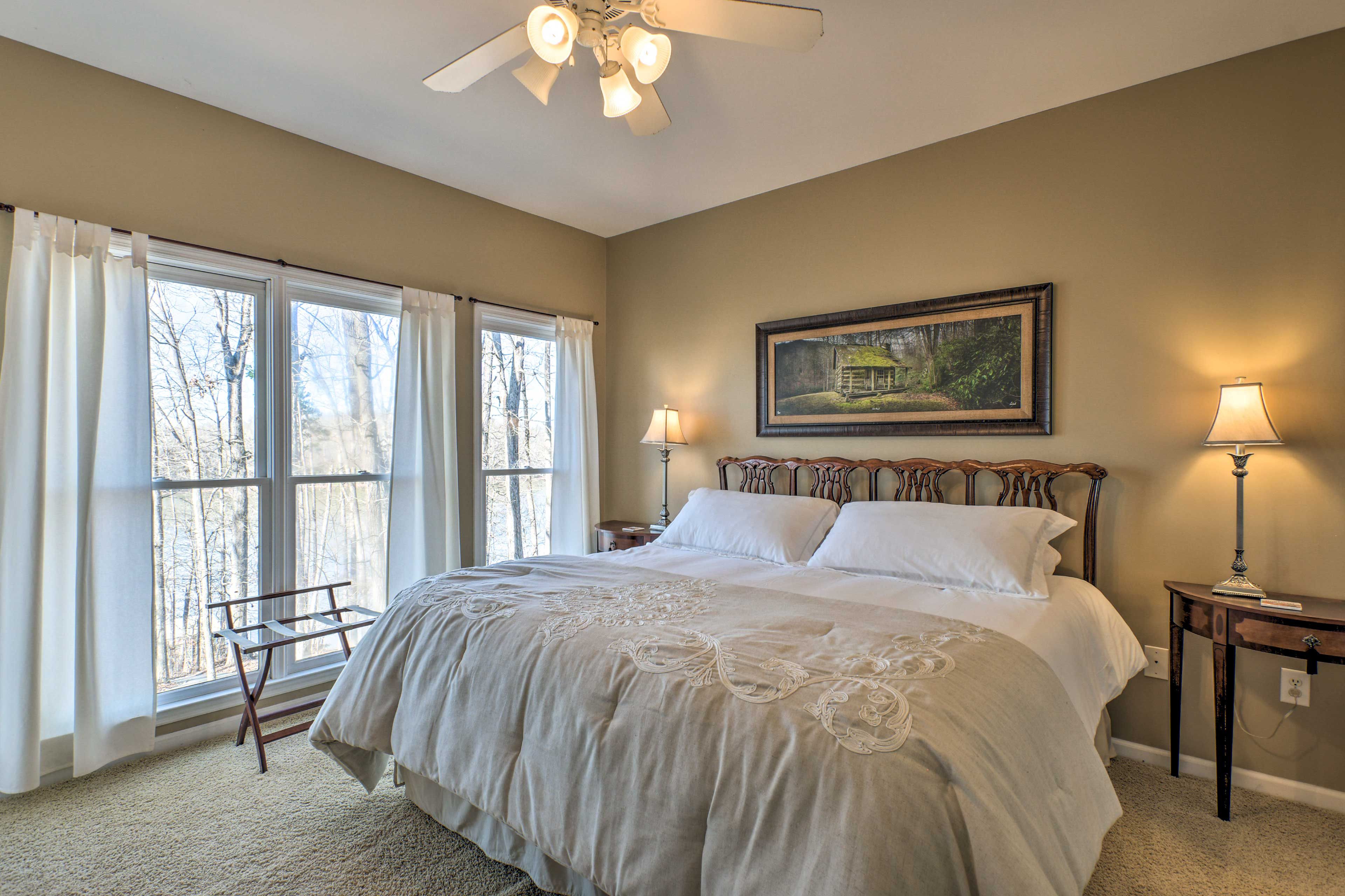 Bedroom 1 | King Bed