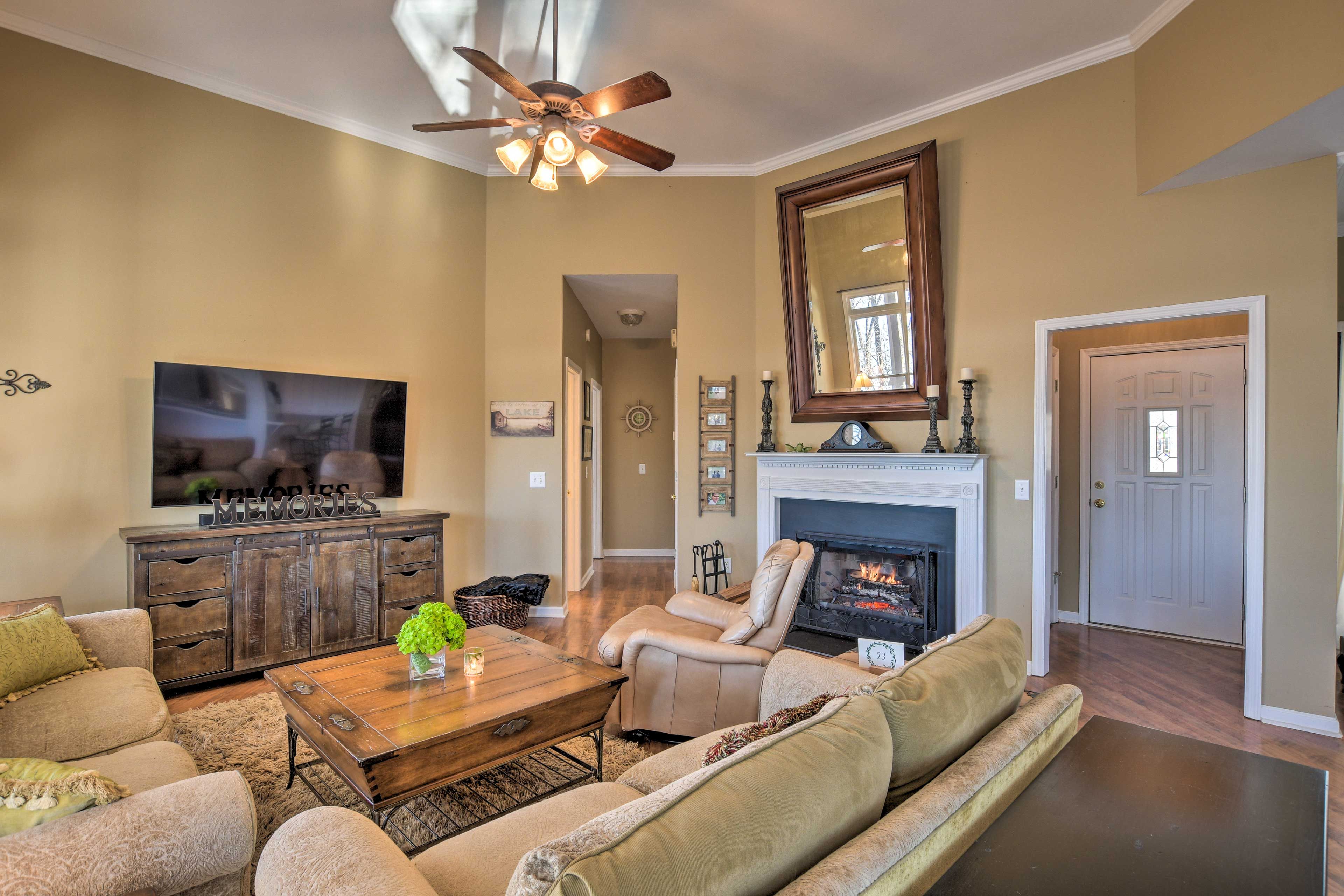 Living Room | Central A/C & Heating