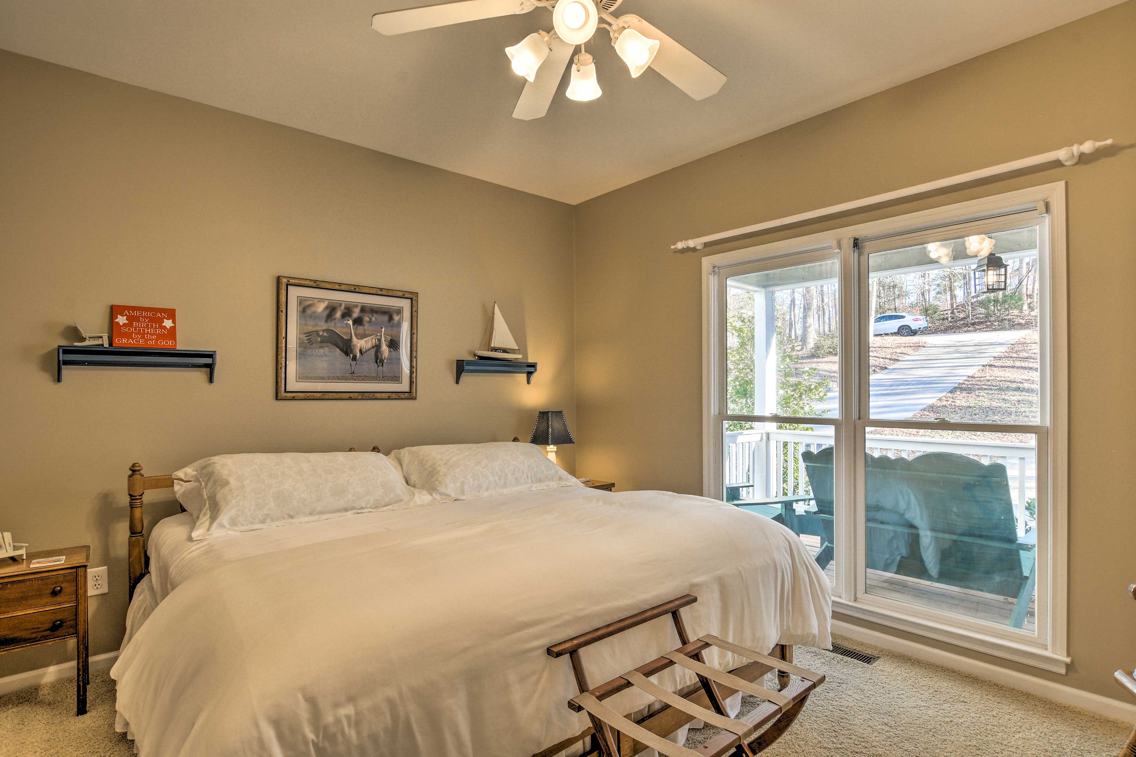 Bedroom 2 | King Bed