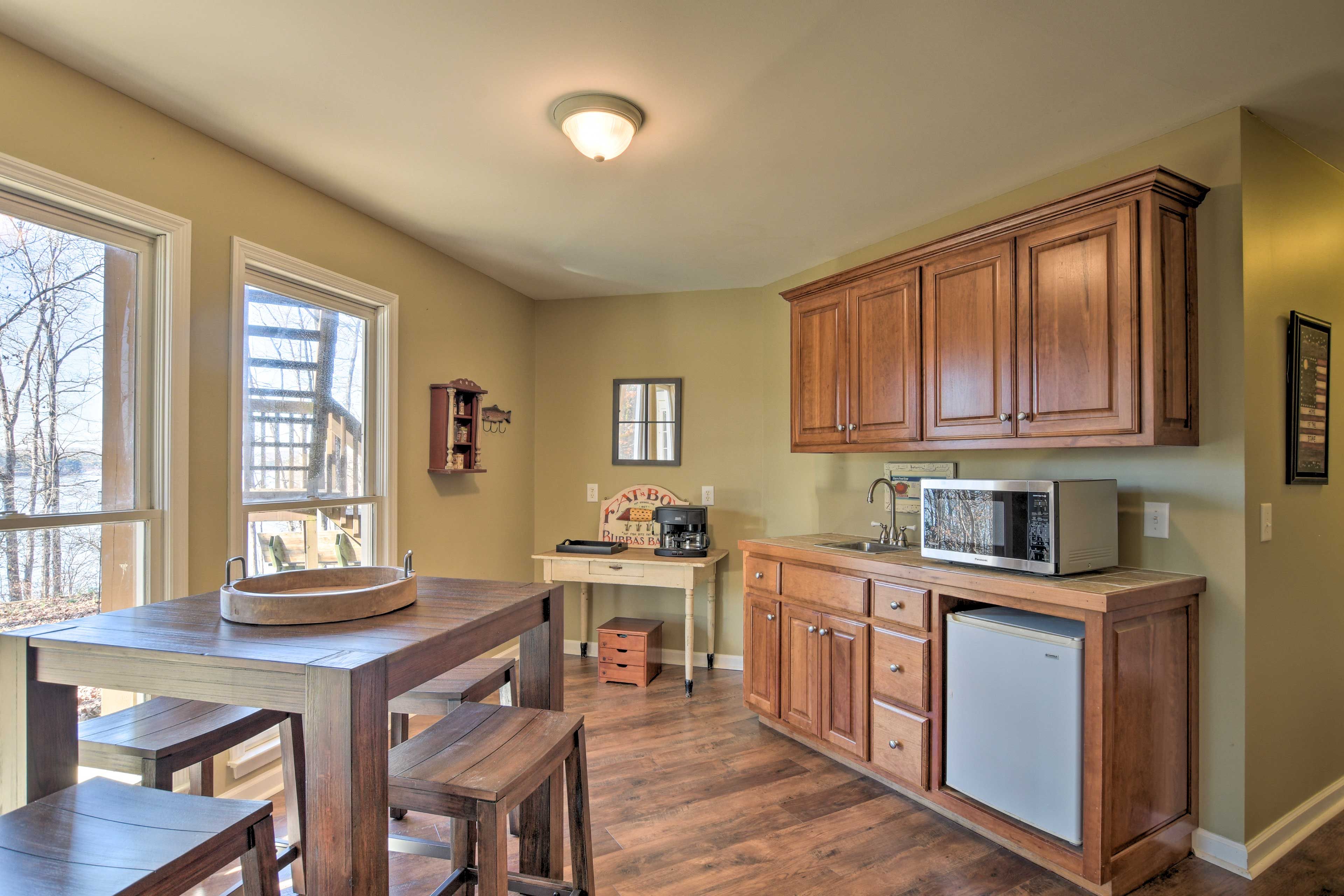 Small Kitchenette