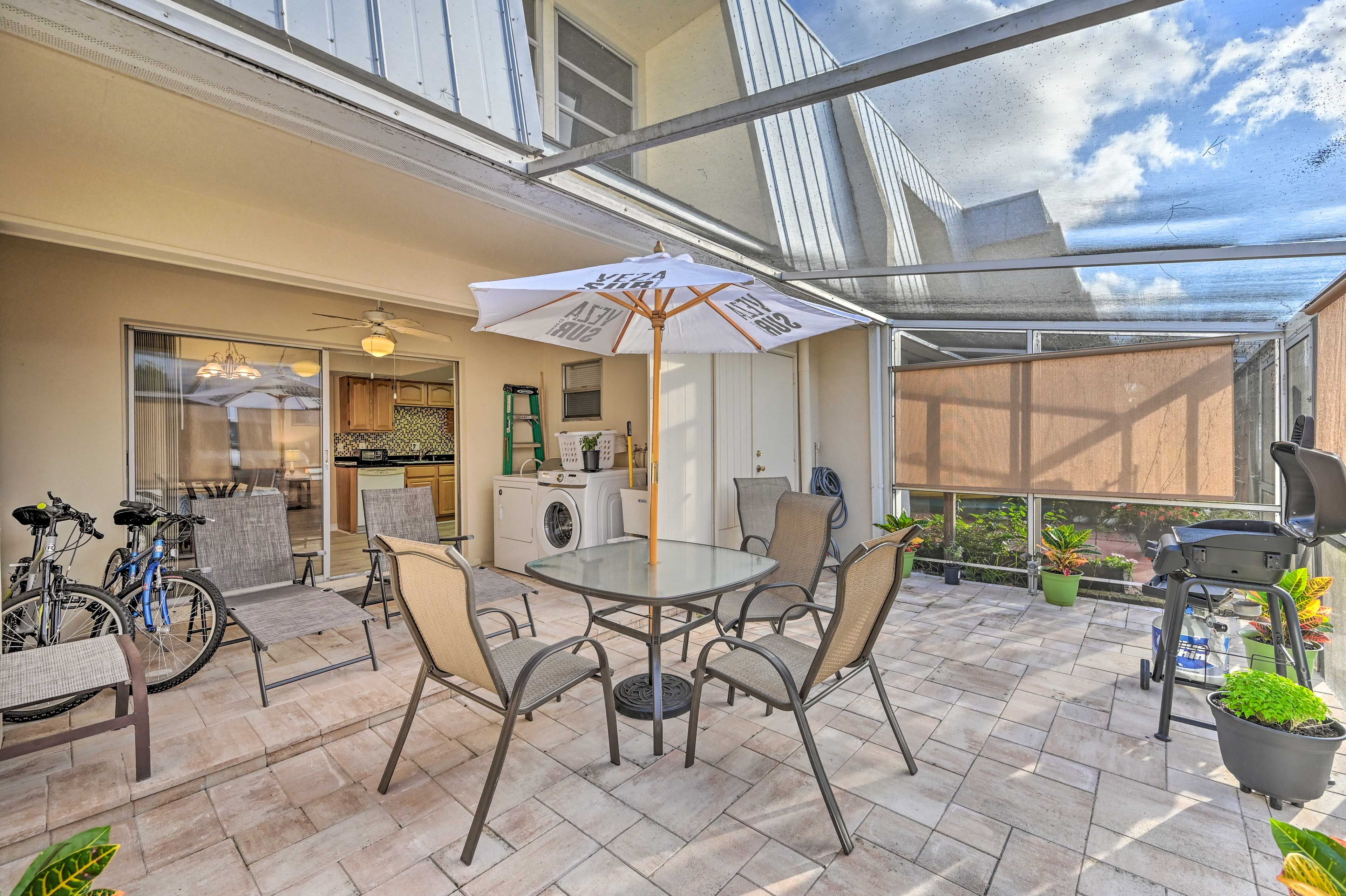 Private Patio | Gas Grill