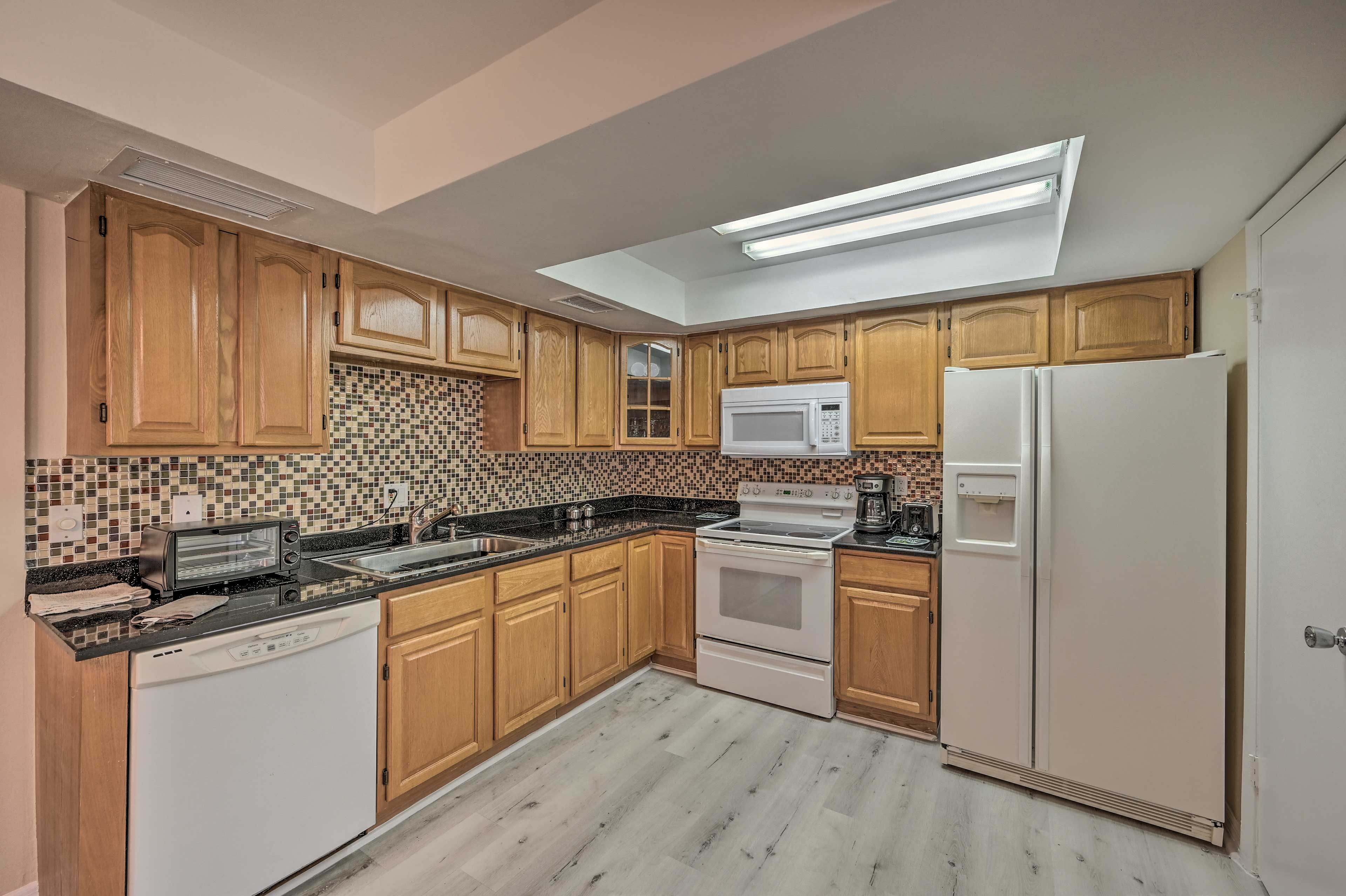 Kitchen | Fully Equipped | Cooking Basics | Dishware/Flatware | Coffee Maker