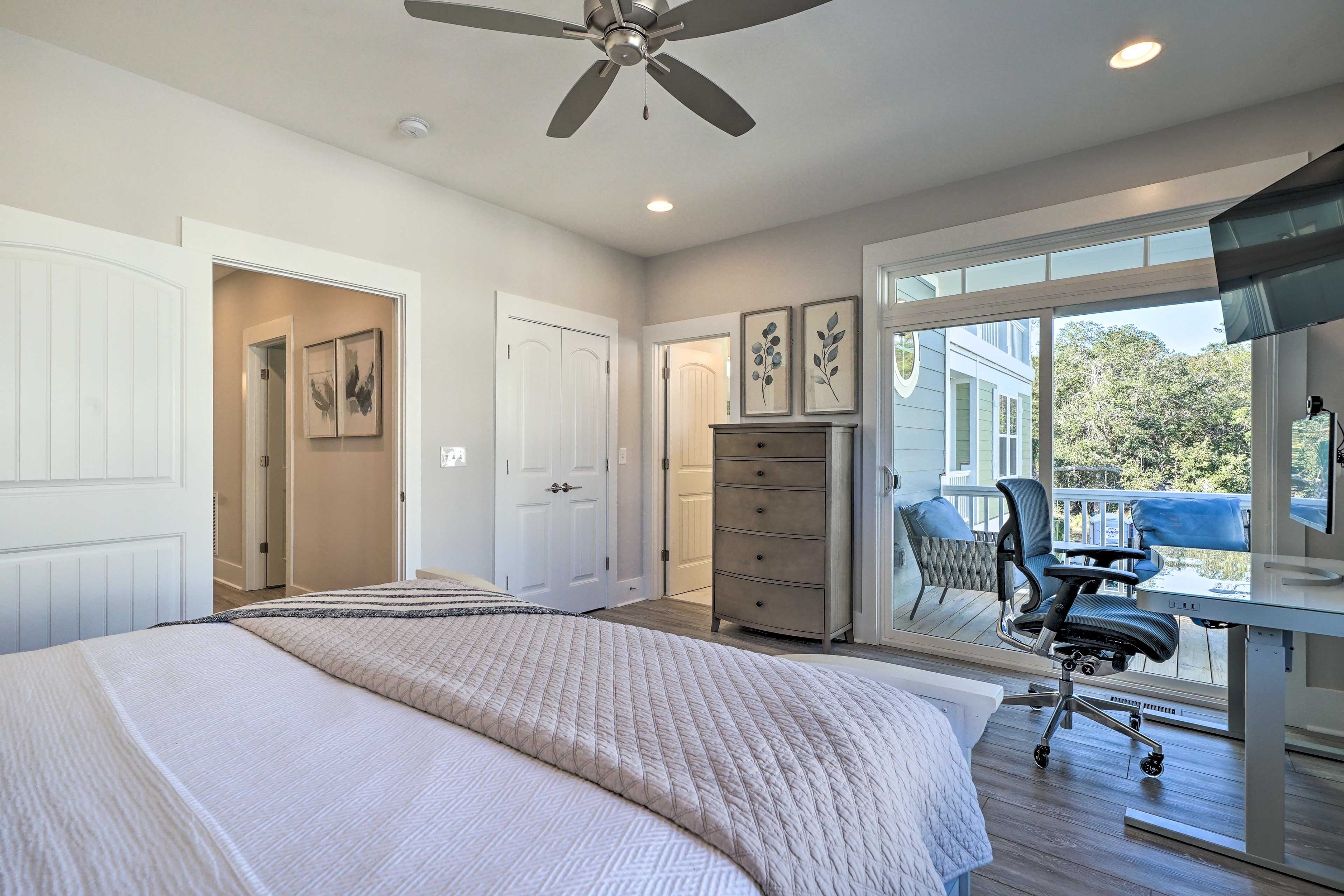 Bedroom 2 | King Bed | Balcony Access