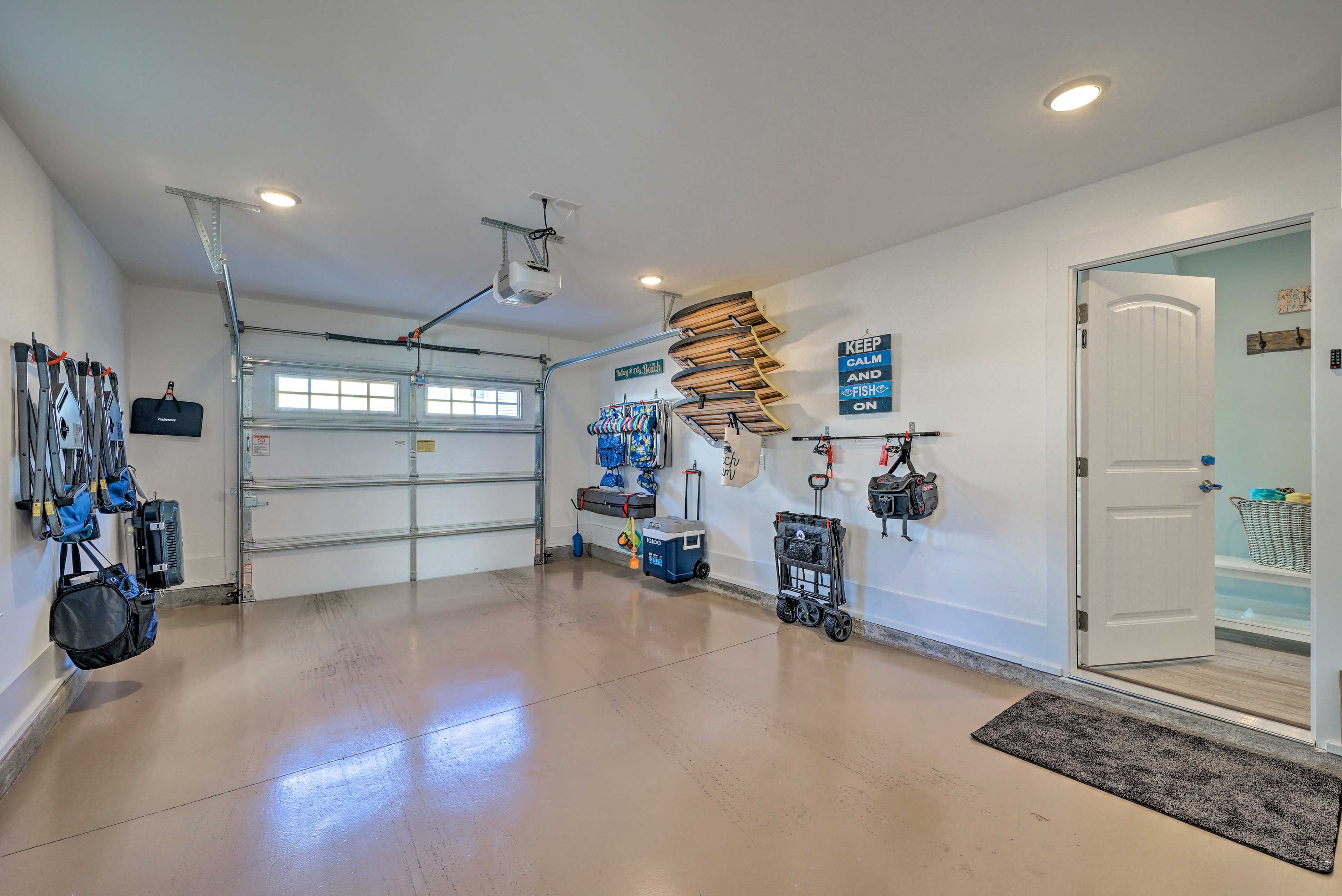 Garage Parking (1 Vehicle) | Driveway Parking (2 Vehicles)
