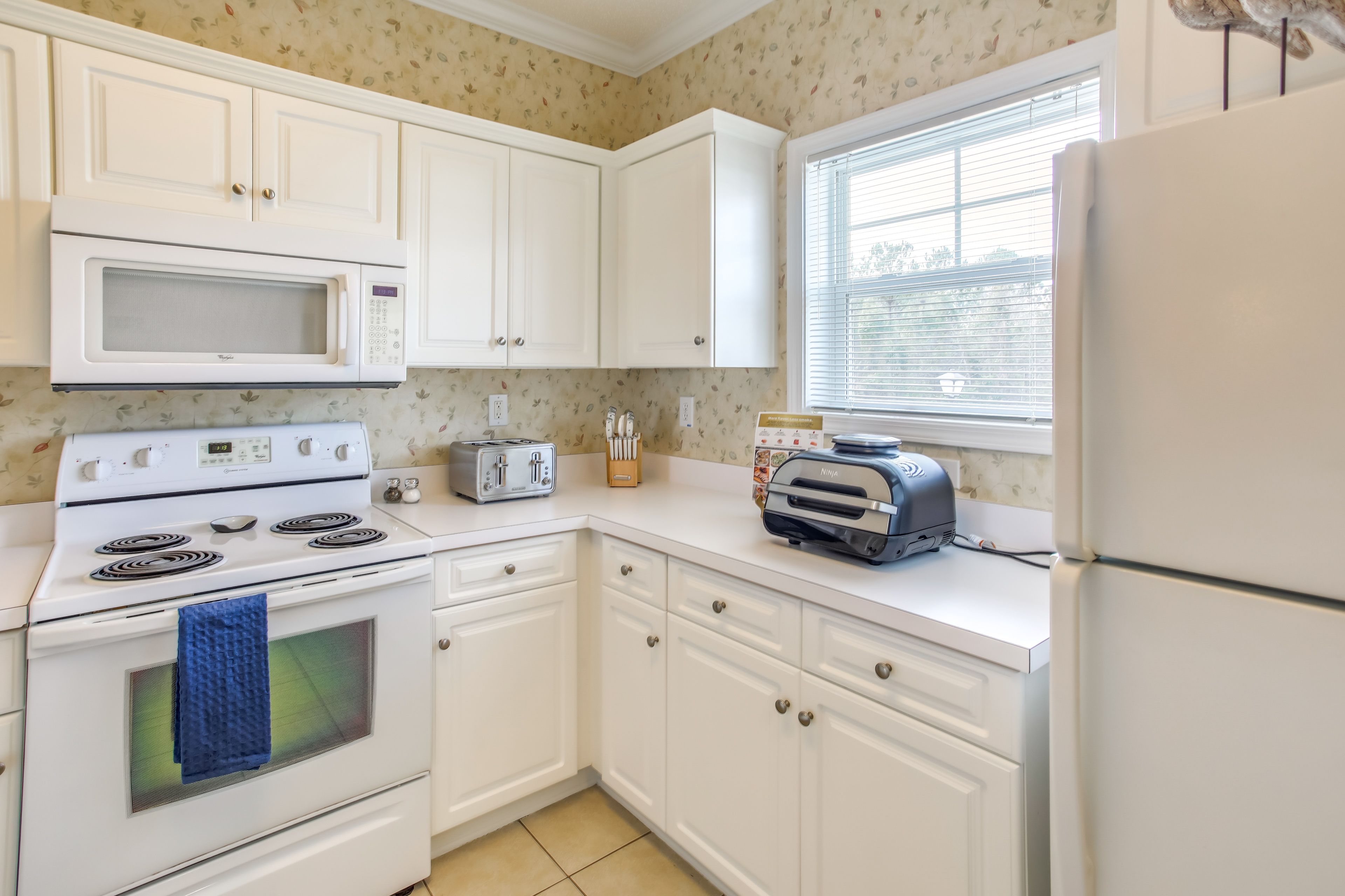 Kitchen | Fully Equipped | Cooking Basics